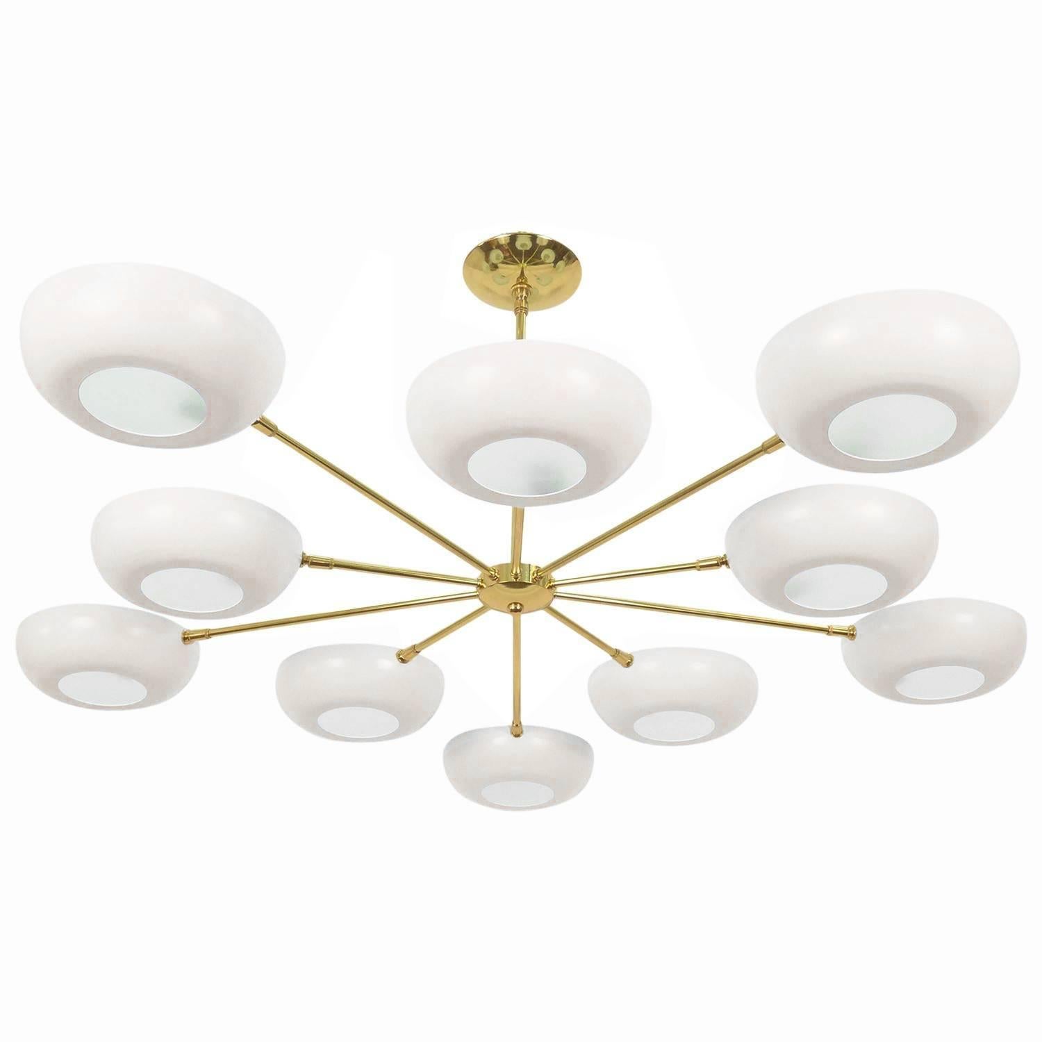 Lustre Spoutnik émaillé blanc de style Stilnovo en vente