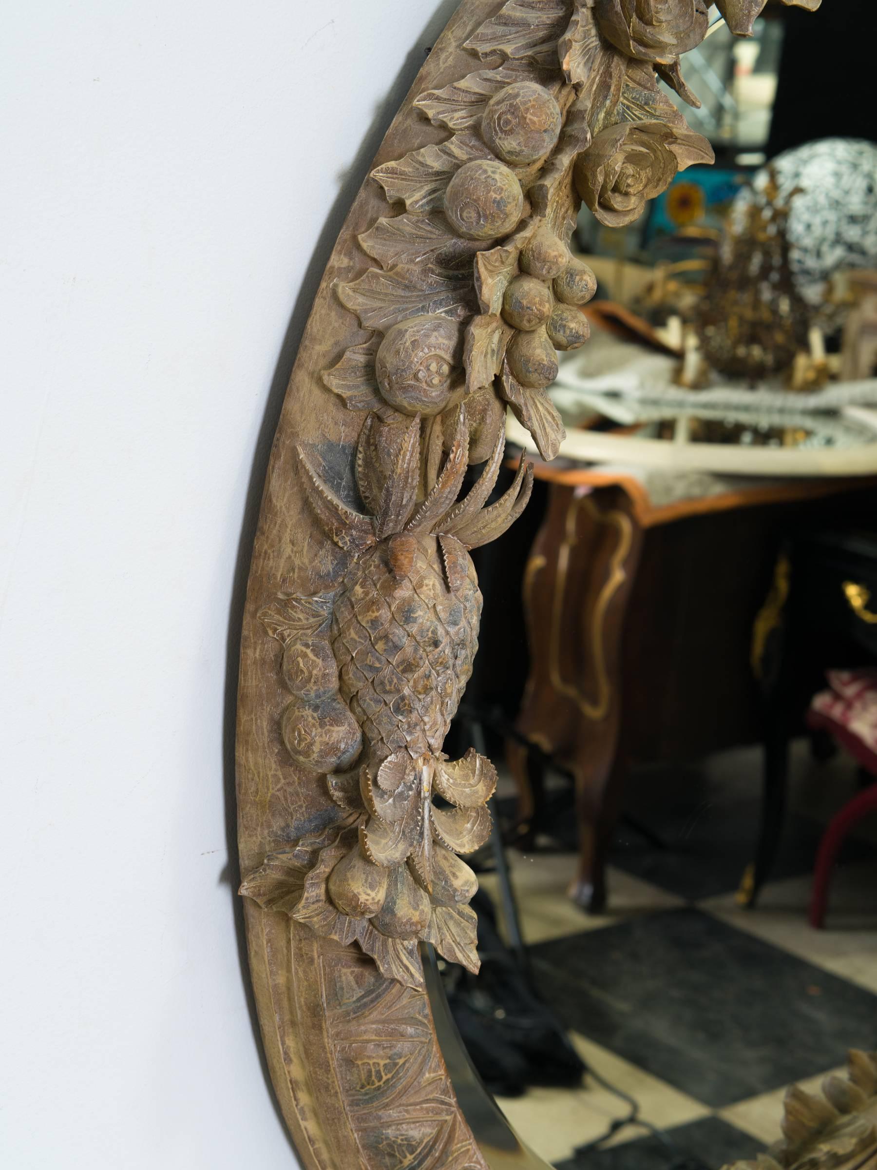 John Richard Carved Wood Mirror In Good Condition For Sale In Tarrytown, NY