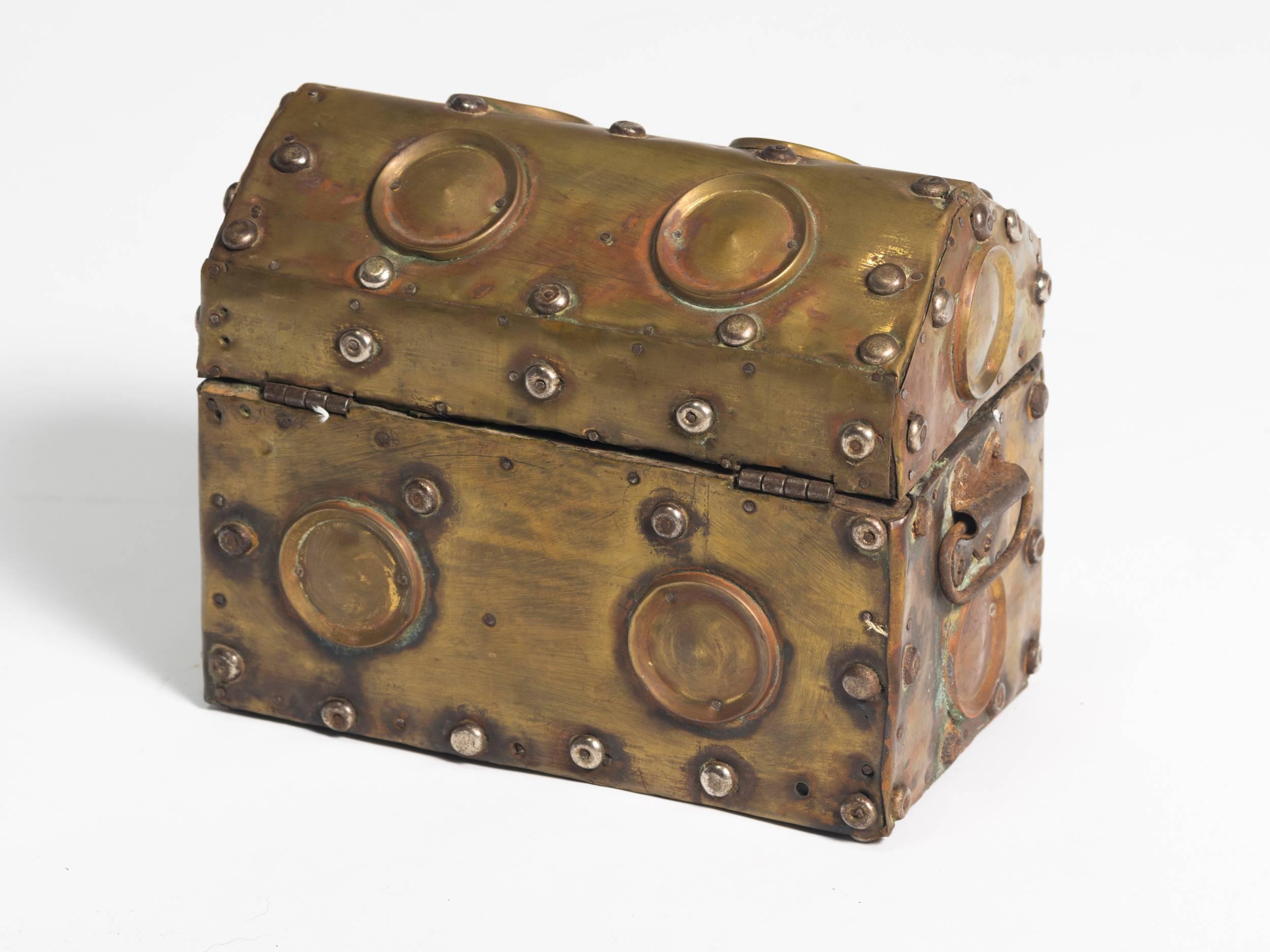 Arts & Crafts Studded Brass Box For Sale 1