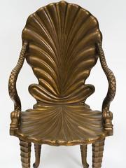 Chaise dauphin fantaisie italienne en bois sculpté