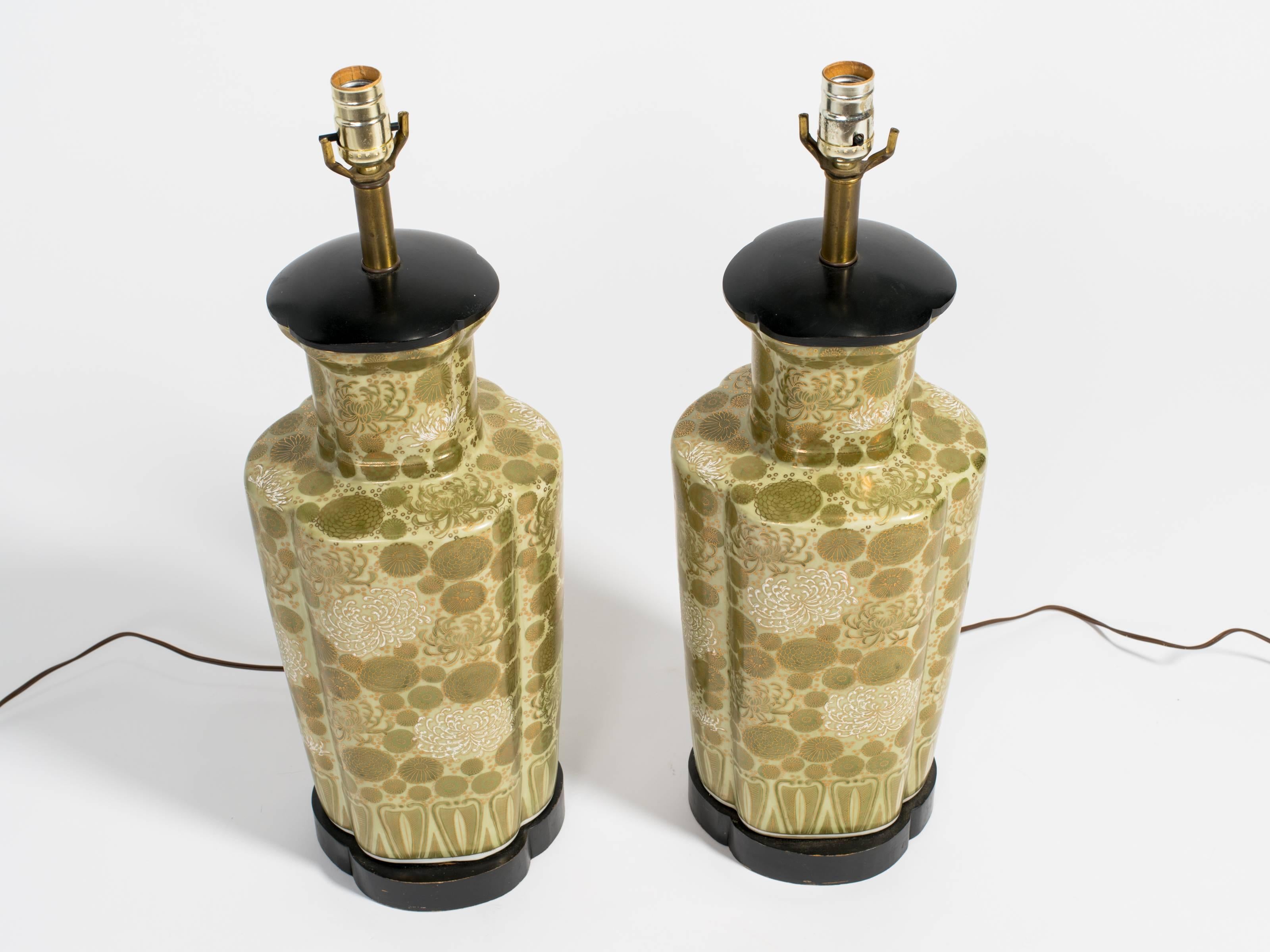 Chinese Export Pair of Asian Style Hand-Painted Ceramic Lamps