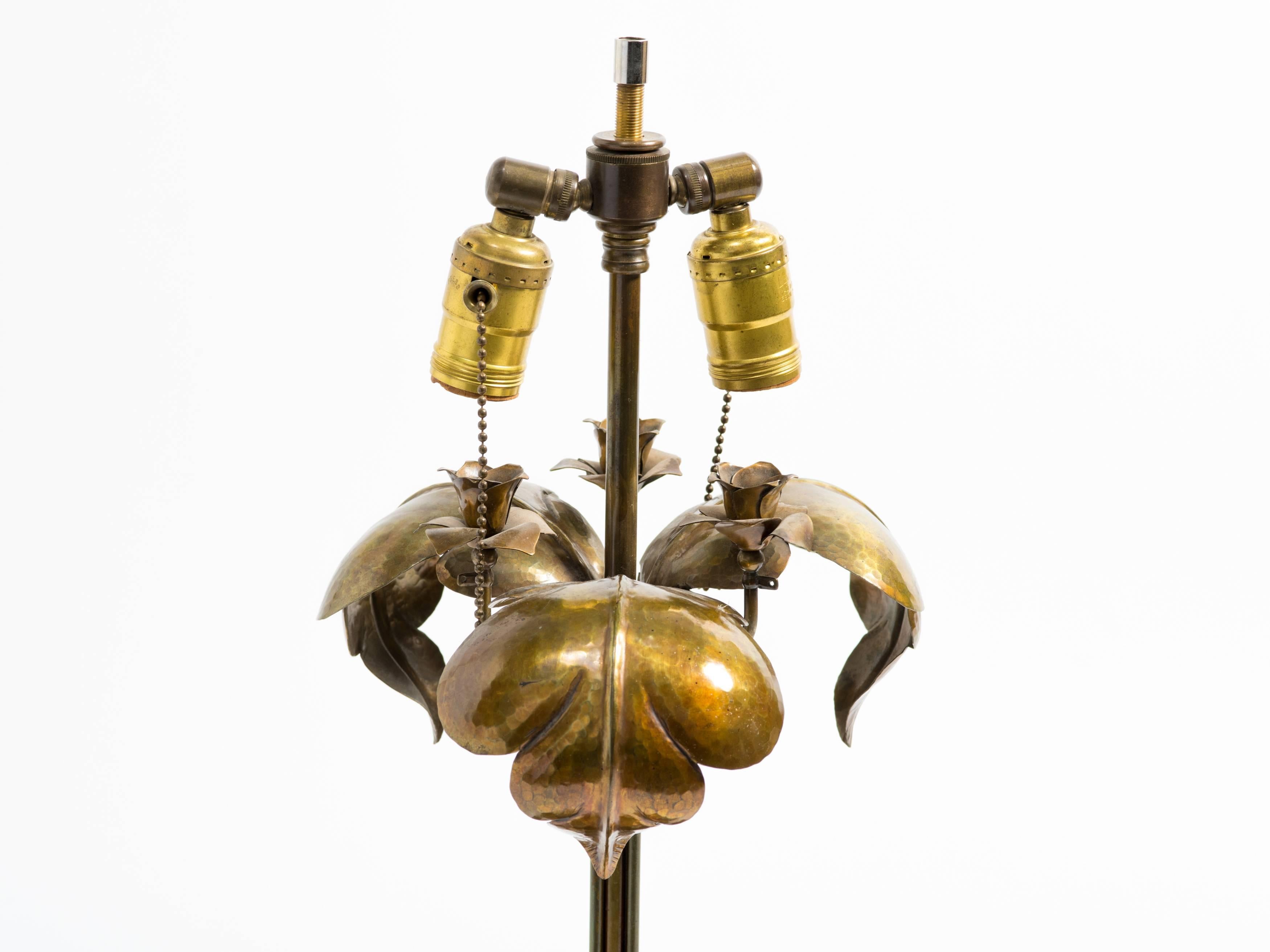 Milieu du XXe siècle Lampe d'arbre en laiton de style Feldman en vente