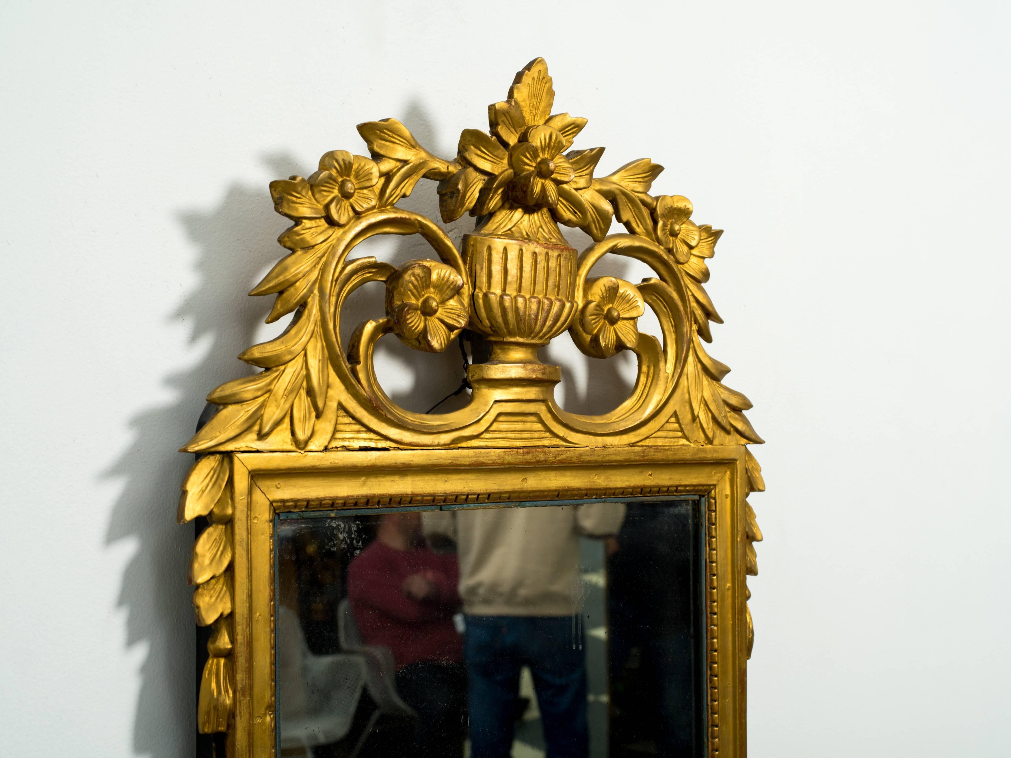 Carved Giltwood French Wall Mirror In Good Condition For Sale In Tarrytown, NY