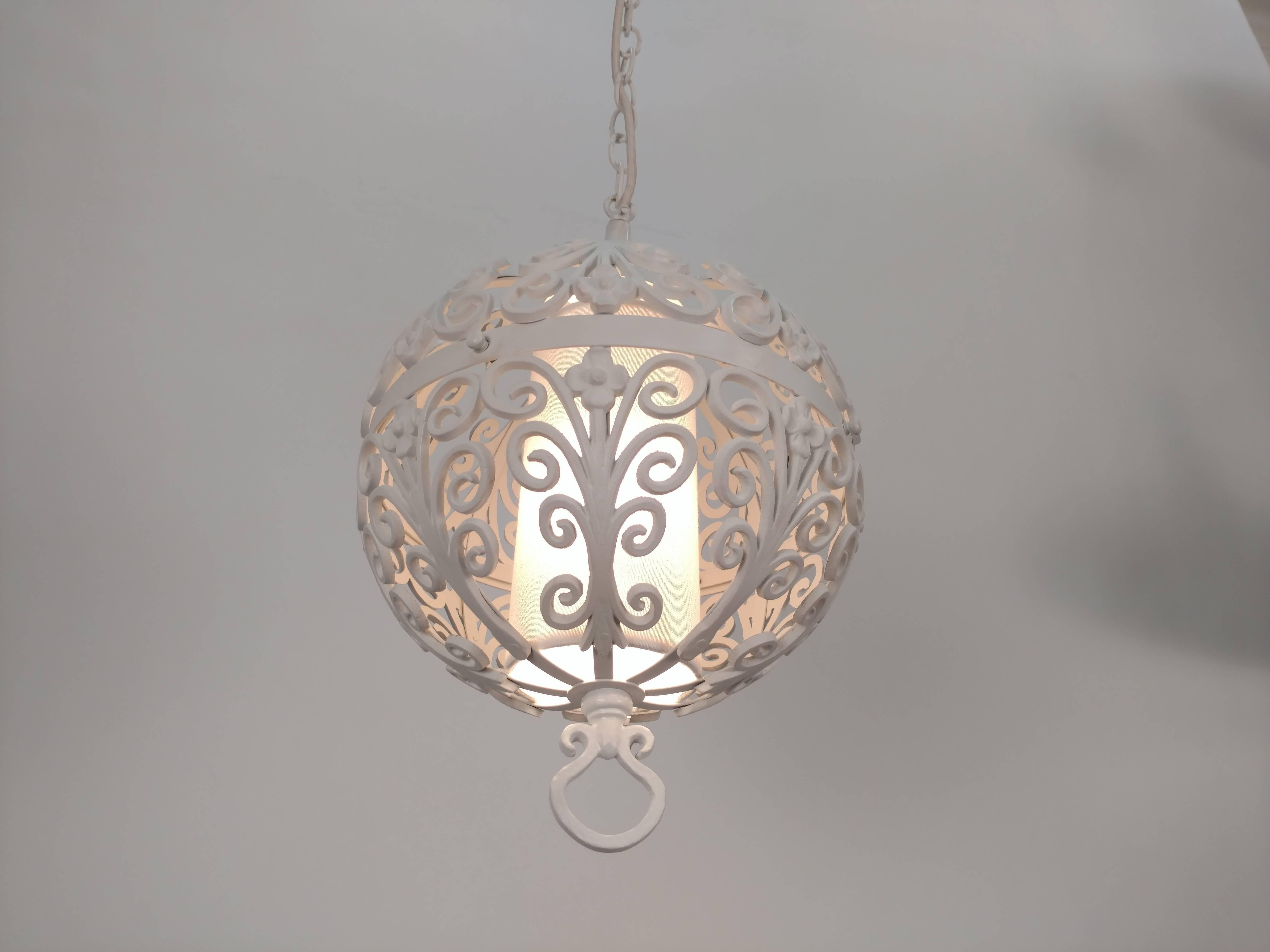 White Round Ornate Chandelier Pendant For Sale 3