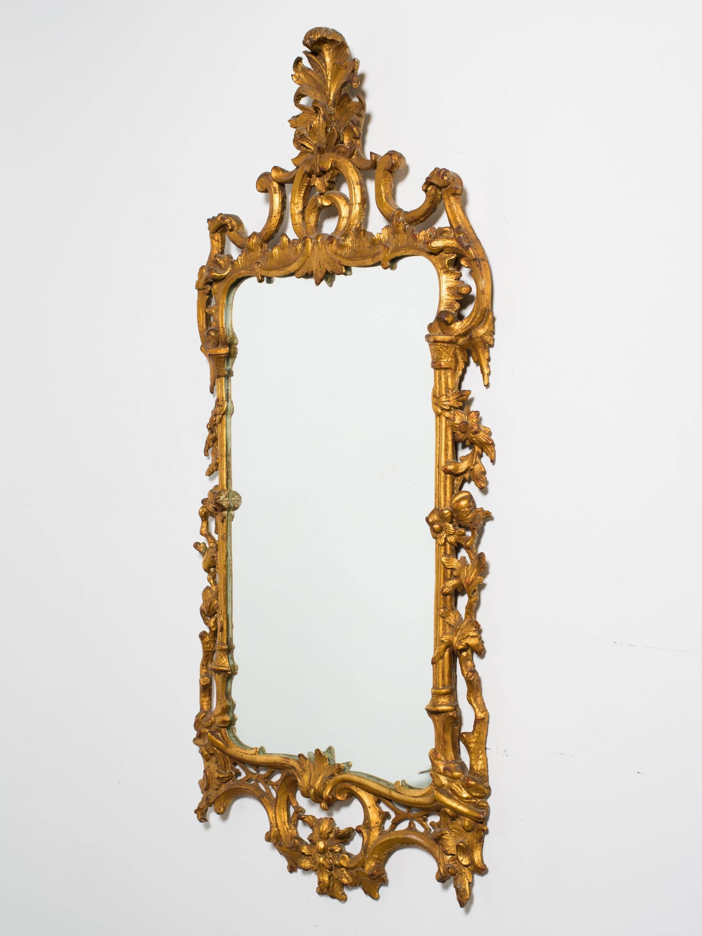 1940s Carved Giltwood Italian Wall Mirror In Good Condition In Tarrytown, NY