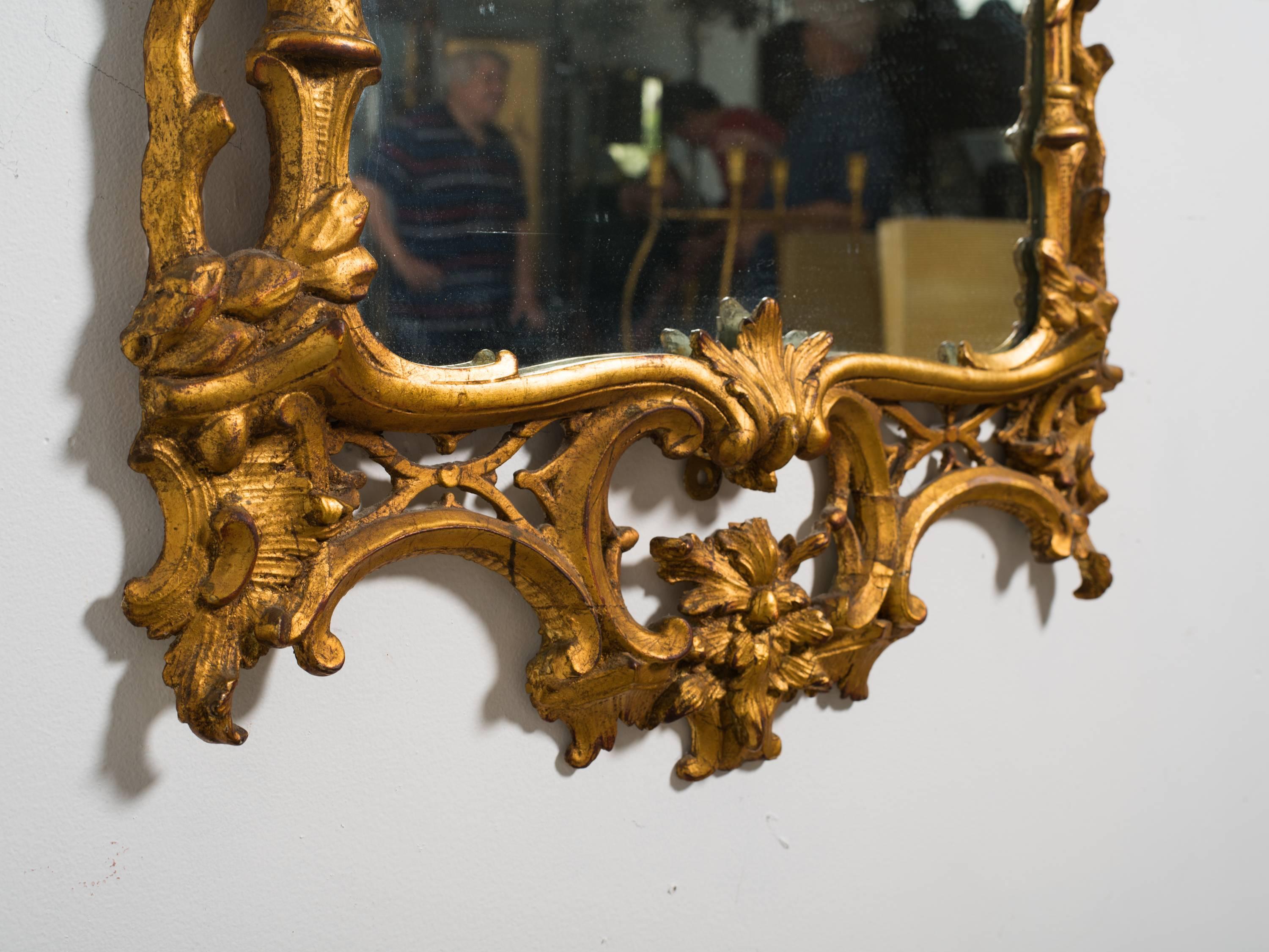 1940s Carved Giltwood Italian Wall Mirror 3