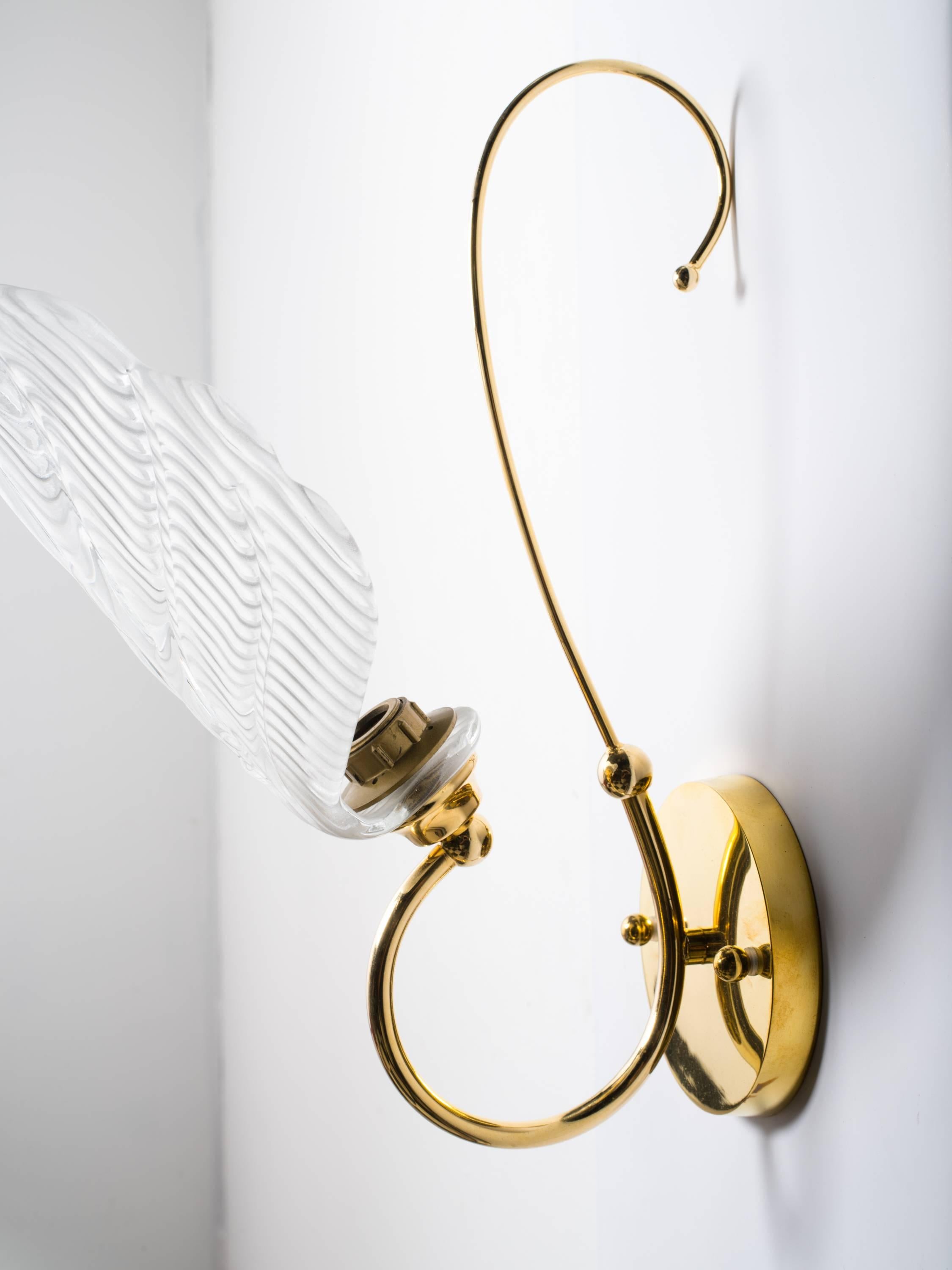 Foglie di vetro e lampade in ottone In condizioni ottime in vendita a Tarrytown, NY