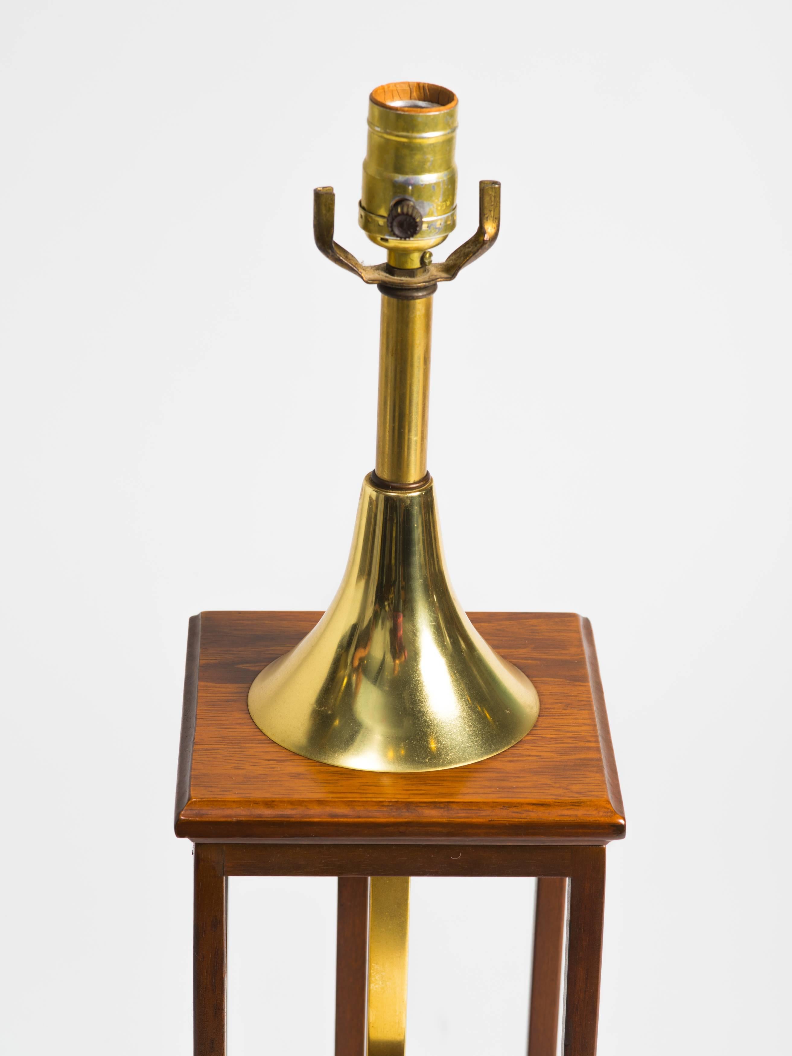 Asian Style Wood and Brass Table Lamp In Good Condition For Sale In Tarrytown, NY