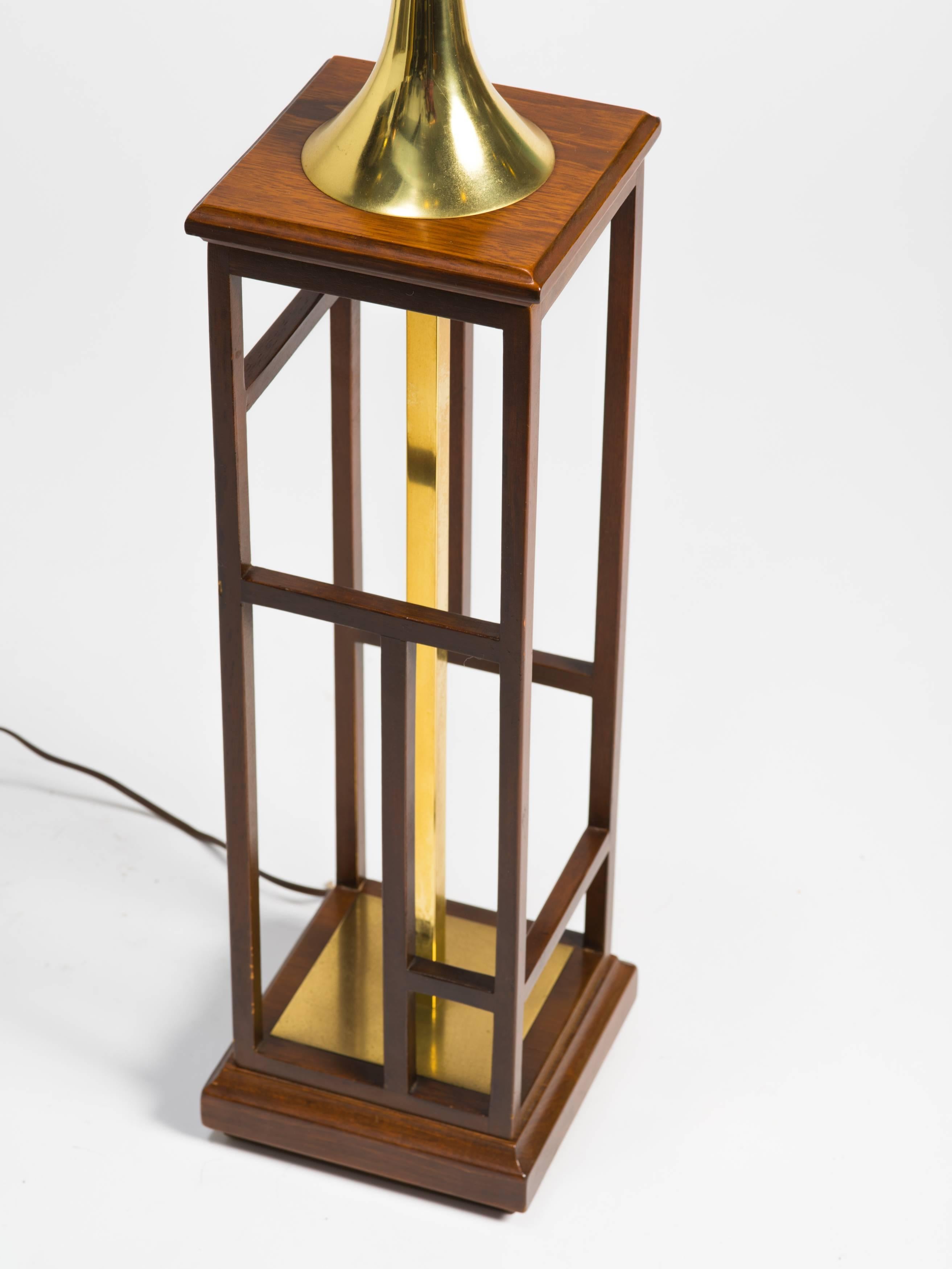Asian Style Wood and Brass Table Lamp For Sale 2