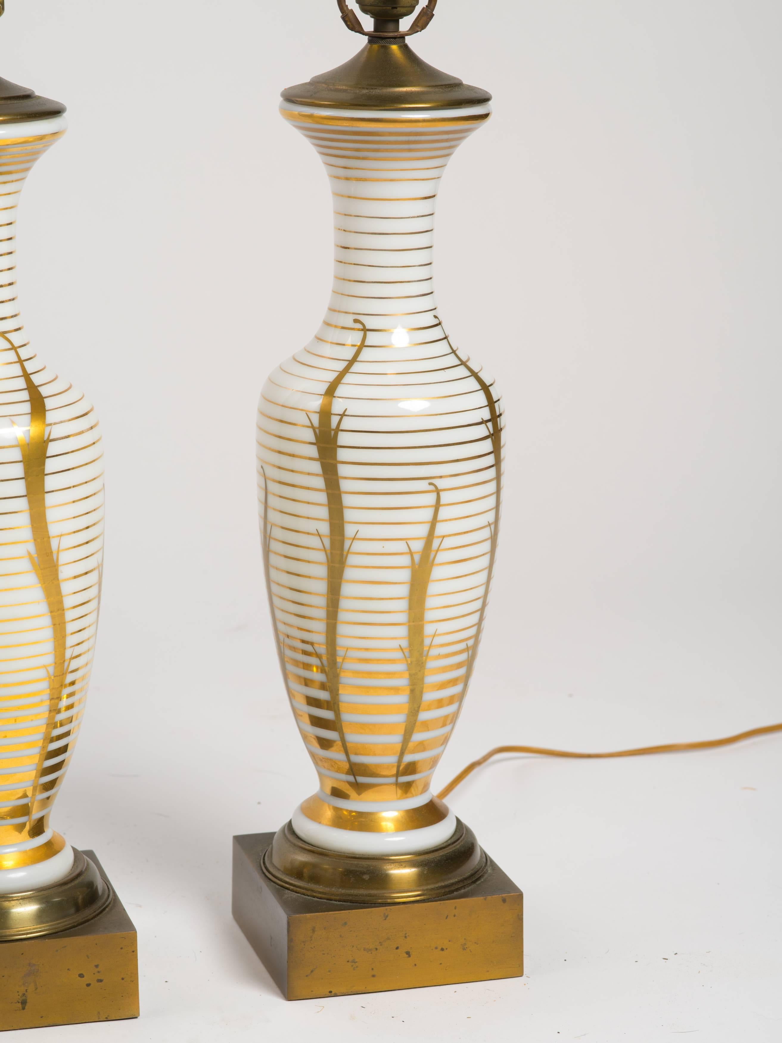 Pair Hand-Painted Brass and Glass Table Lamps In Good Condition For Sale In Tarrytown, NY
