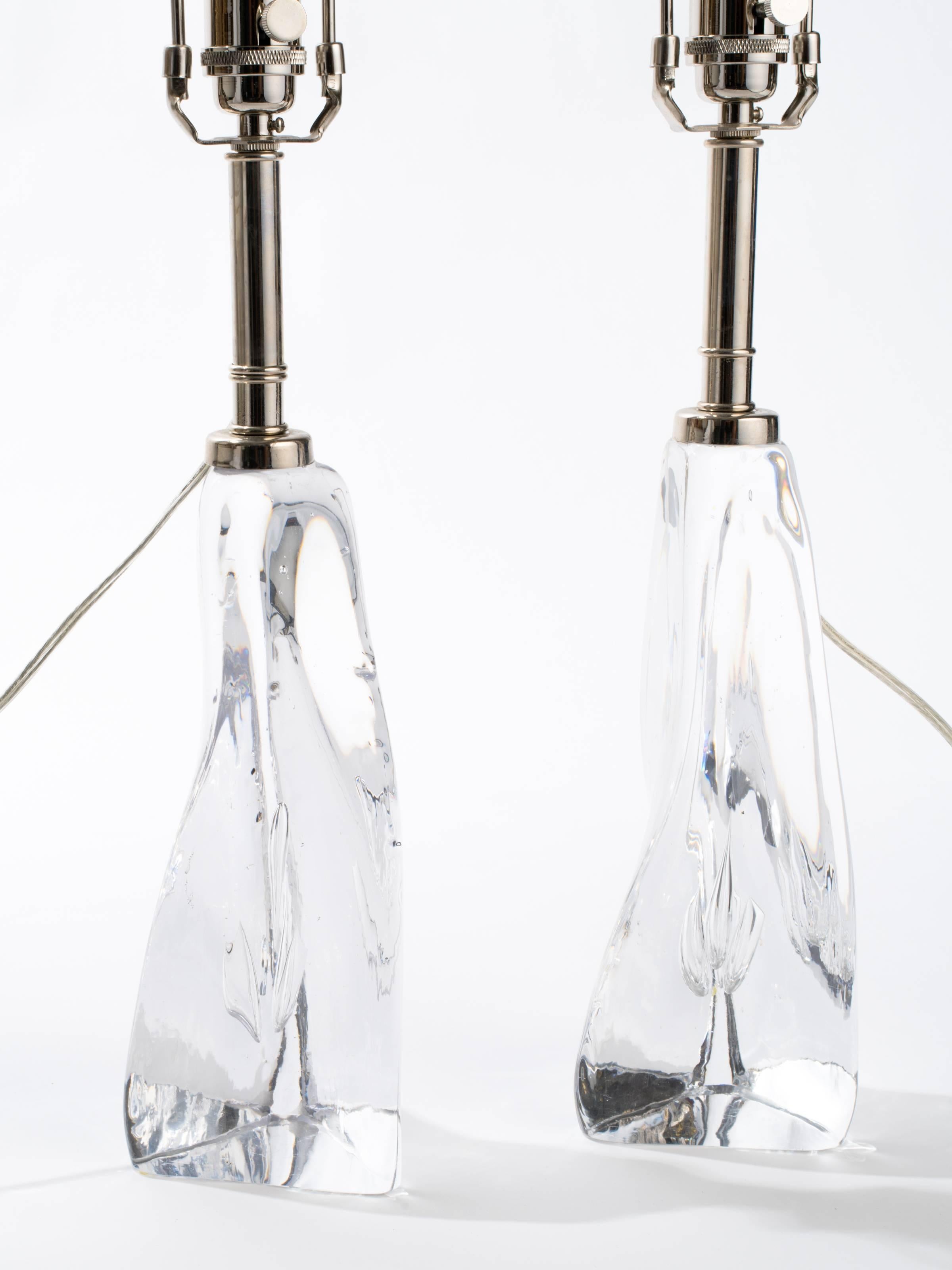Pair of Clear Art Glass Lamps In Good Condition For Sale In Tarrytown, NY