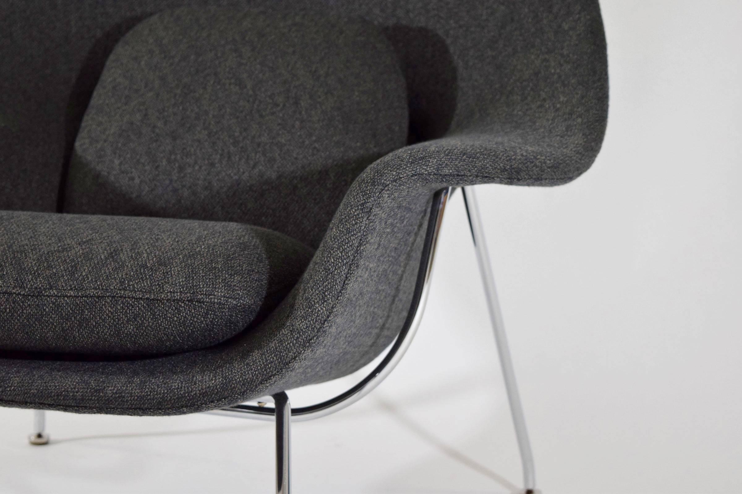 20th Century Eero Saarinen for Knoll Womb Chair in Hinson Upholstery