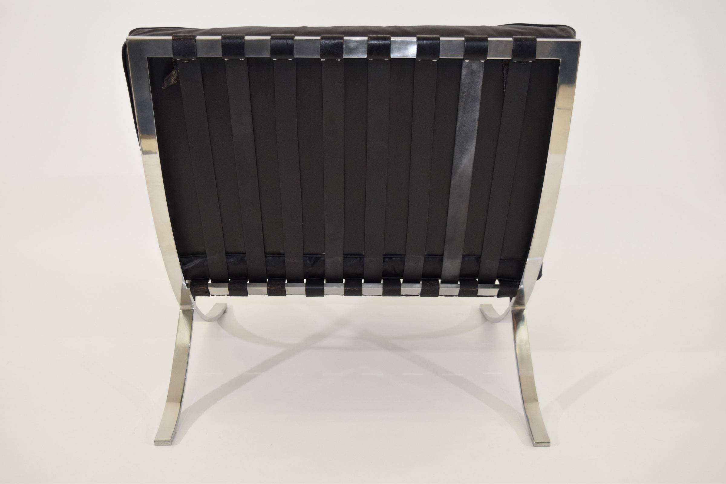 Mid-Century Modern Ludwig Mies van der Rohe Barcelona Chair in Stainless Steel and Black Leather