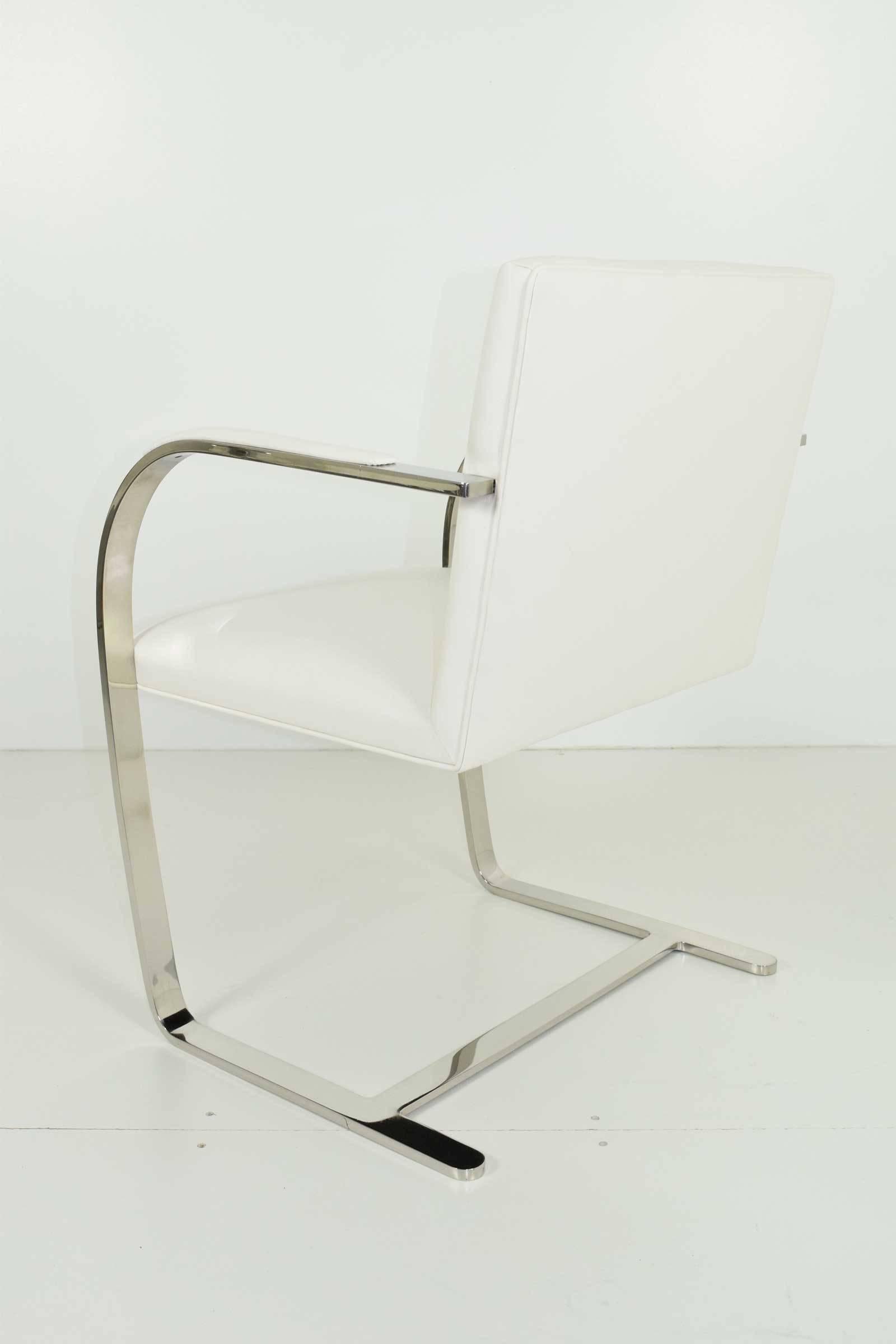 20th Century Set of Six Flatbar Brno Chairs by Knoll in New White Leather Upholstery