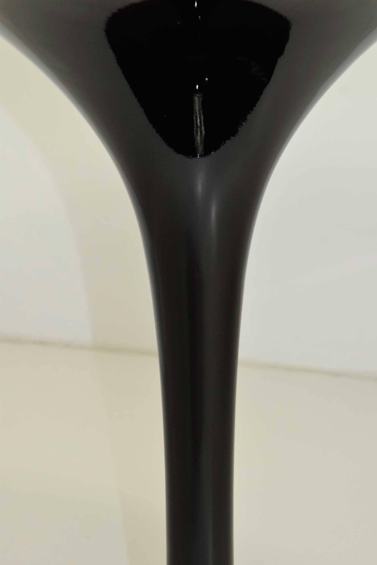 Eero Saarinen for Knoll, 60 Inch Marble-Top Tulip Table, 1970s In Good Condition In Dallas, TX