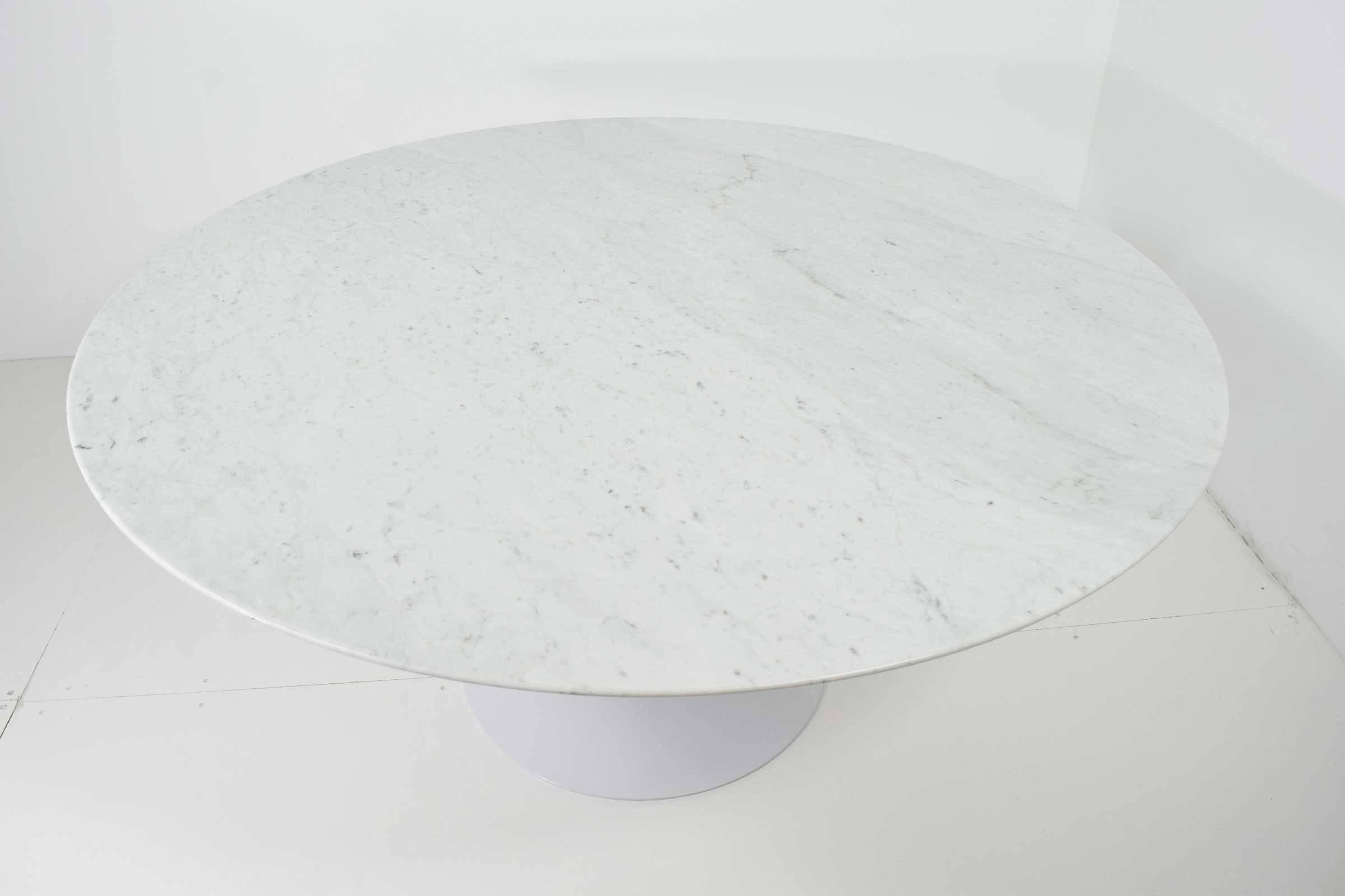 Mid-Century Modern Eero Saarinen for Knoll Tulip Table with Carrara Marble Top