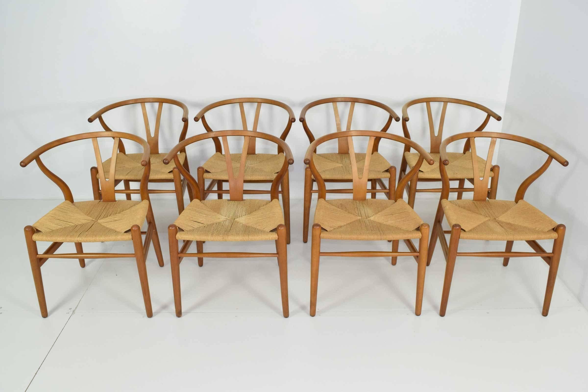 Beautiful oak dining chairs by Hans Wegner for Carl Hansen. The iconic 