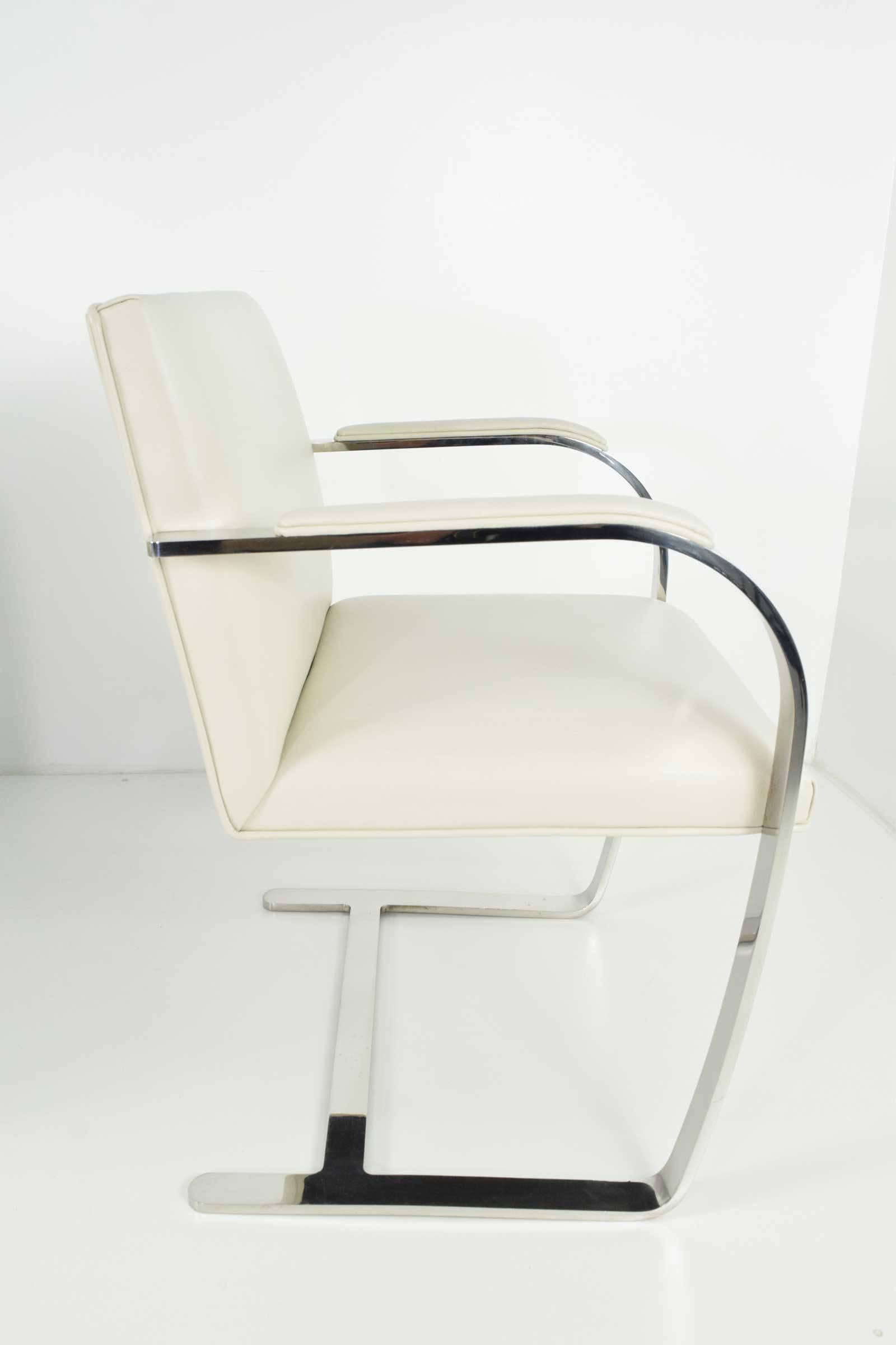 Mid-Century Modern Knoll Flat Bar Brno Chair in Grey Leather