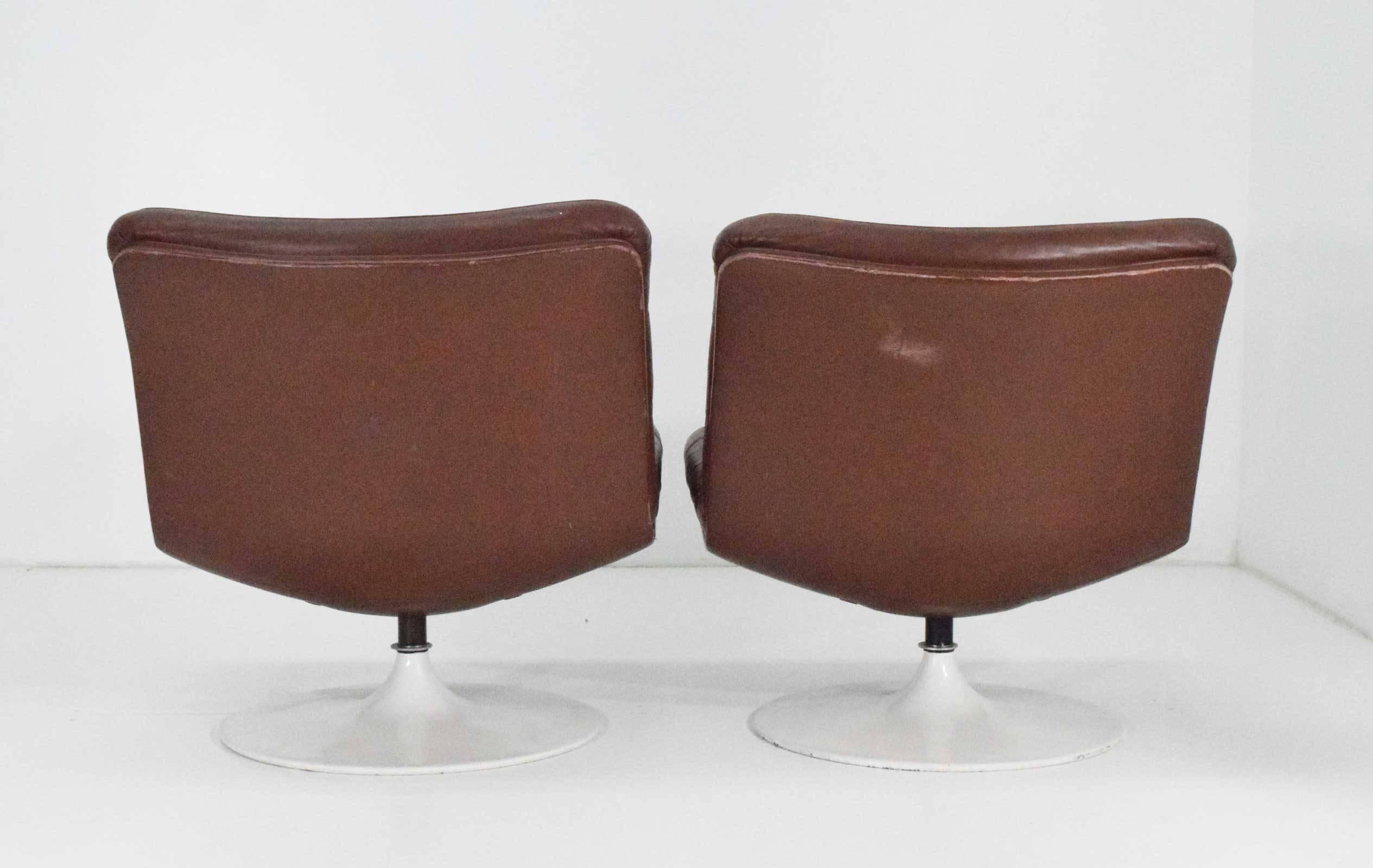 Mid-Century Modern Pair of Geoffrey Harcourt Lounge Chairs