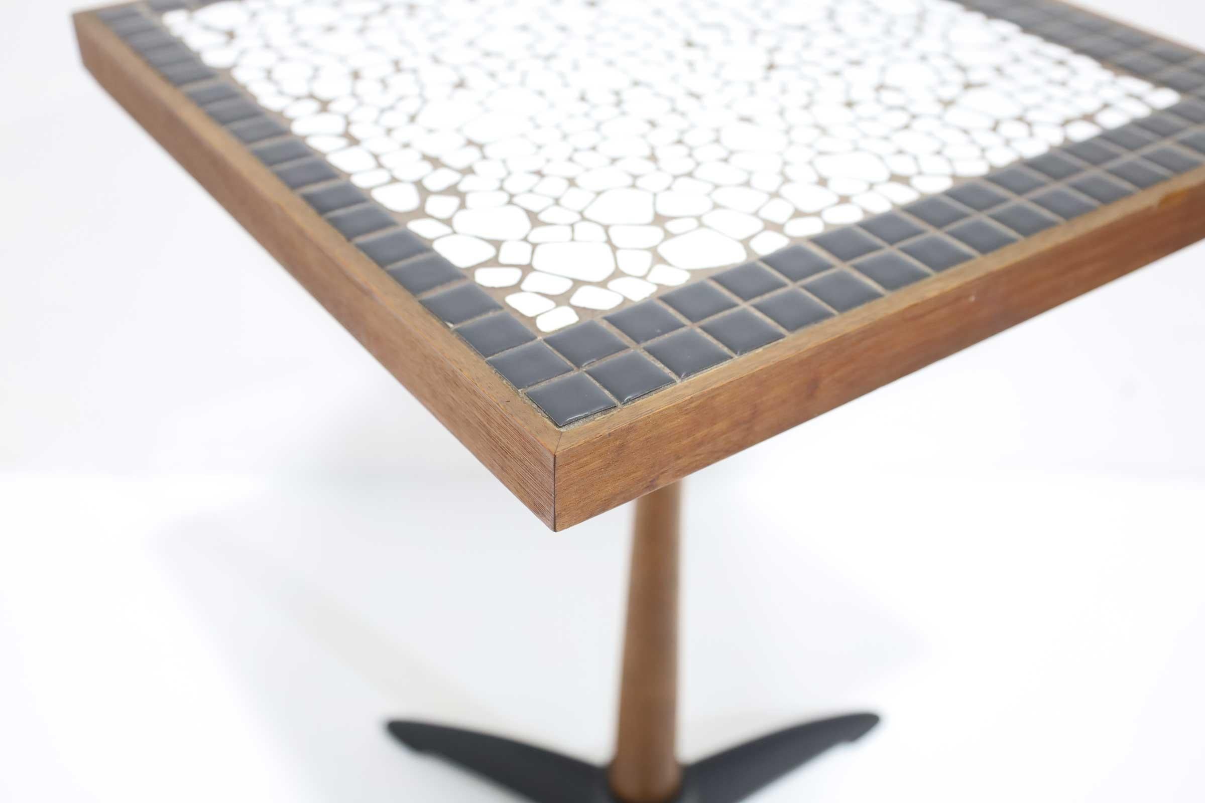 Gordon Martz Style Side Table with Asymmetrical Ceramic Tile Top In Good Condition For Sale In Dallas, TX