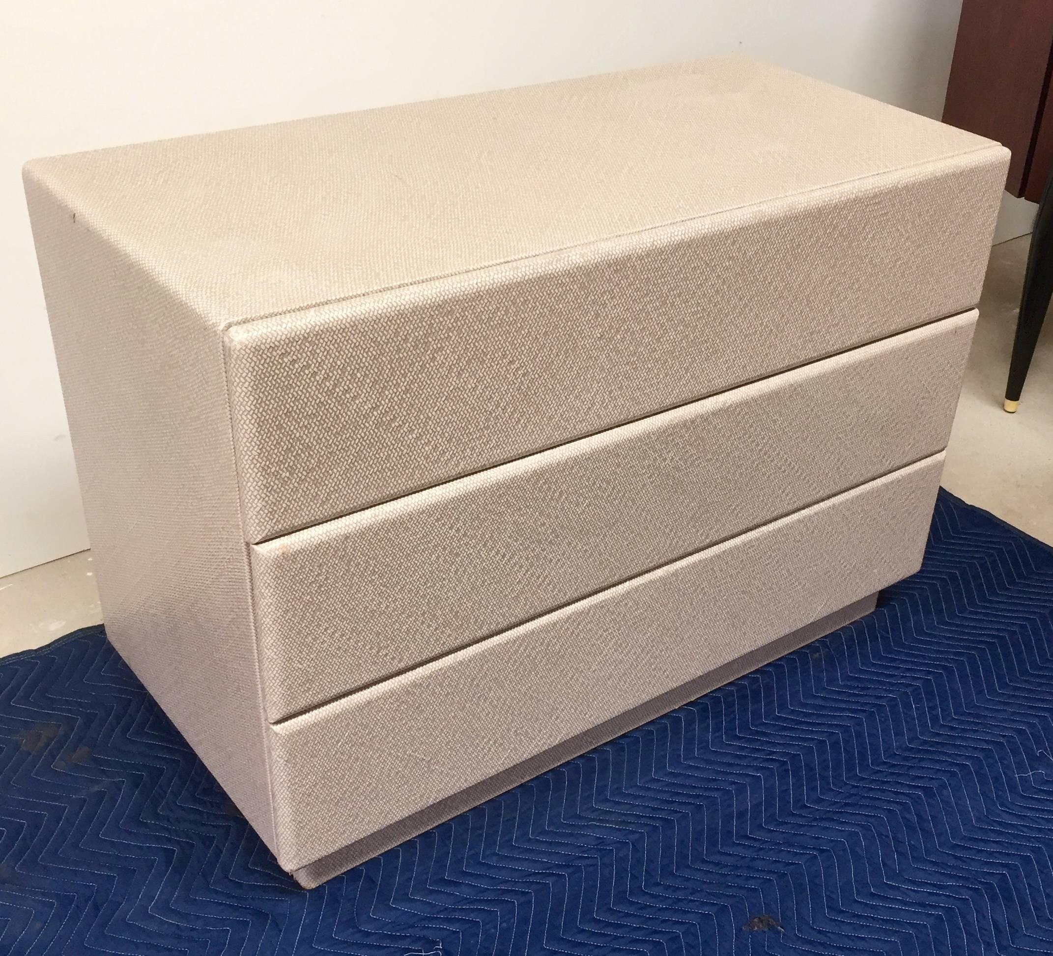 American Pair of Custom-Made Linen-Wrapped Chests For Sale