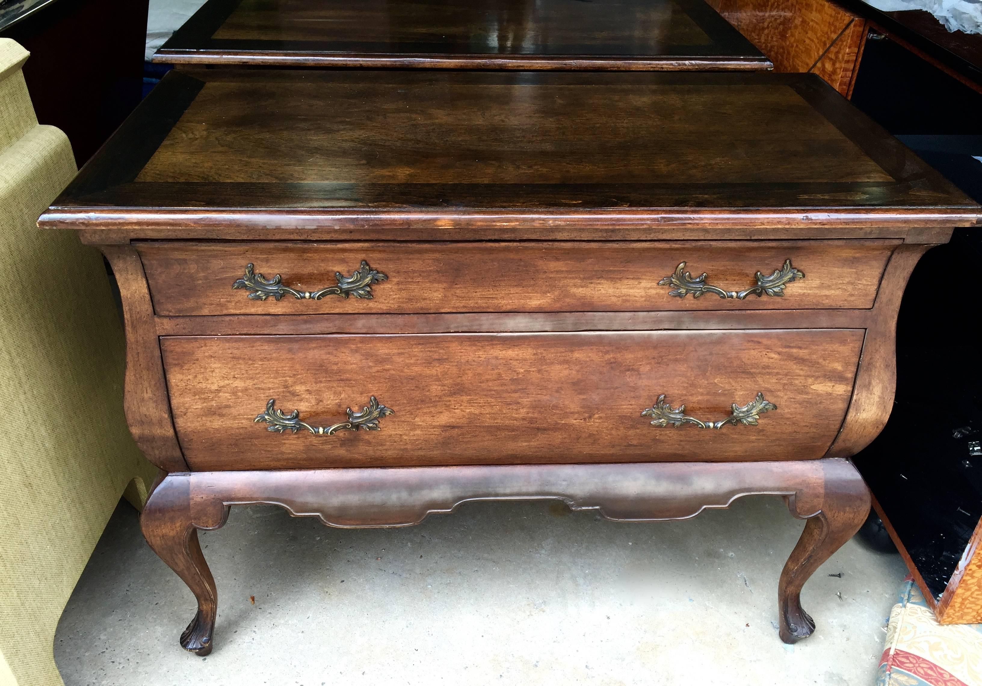 Mid-20th Century Pair of French Regency Style Shaped Commodes For Sale