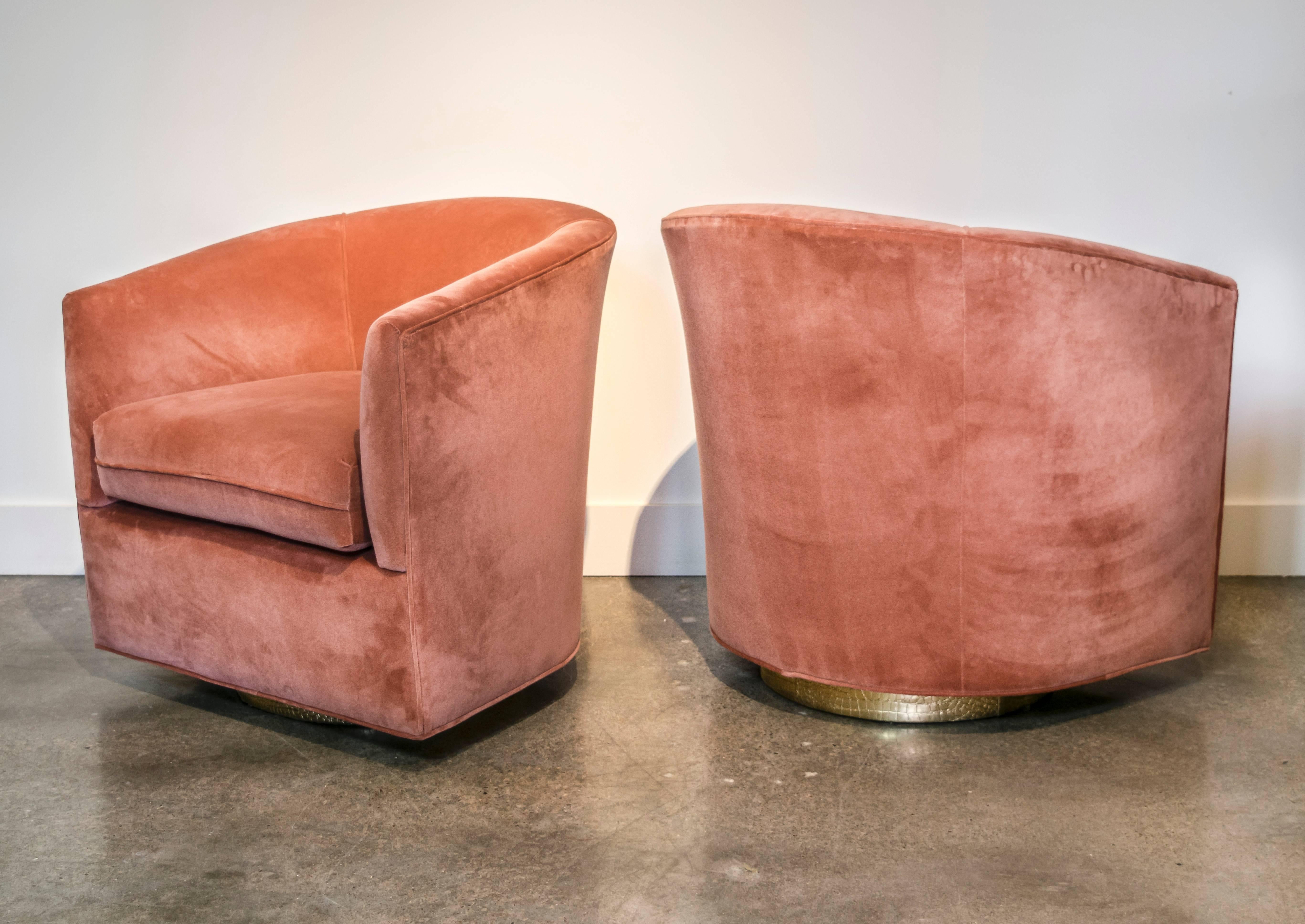 Mid-Century Modern Milo Baughman Salmon Velvet Swivel Chairs with Gold Bases