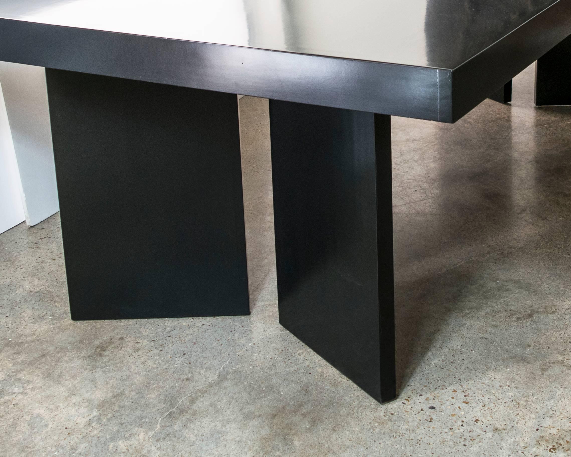 Custom 1950s Ebonized Mahogany Table in the Style of James Mont In Excellent Condition For Sale In Houston, TX