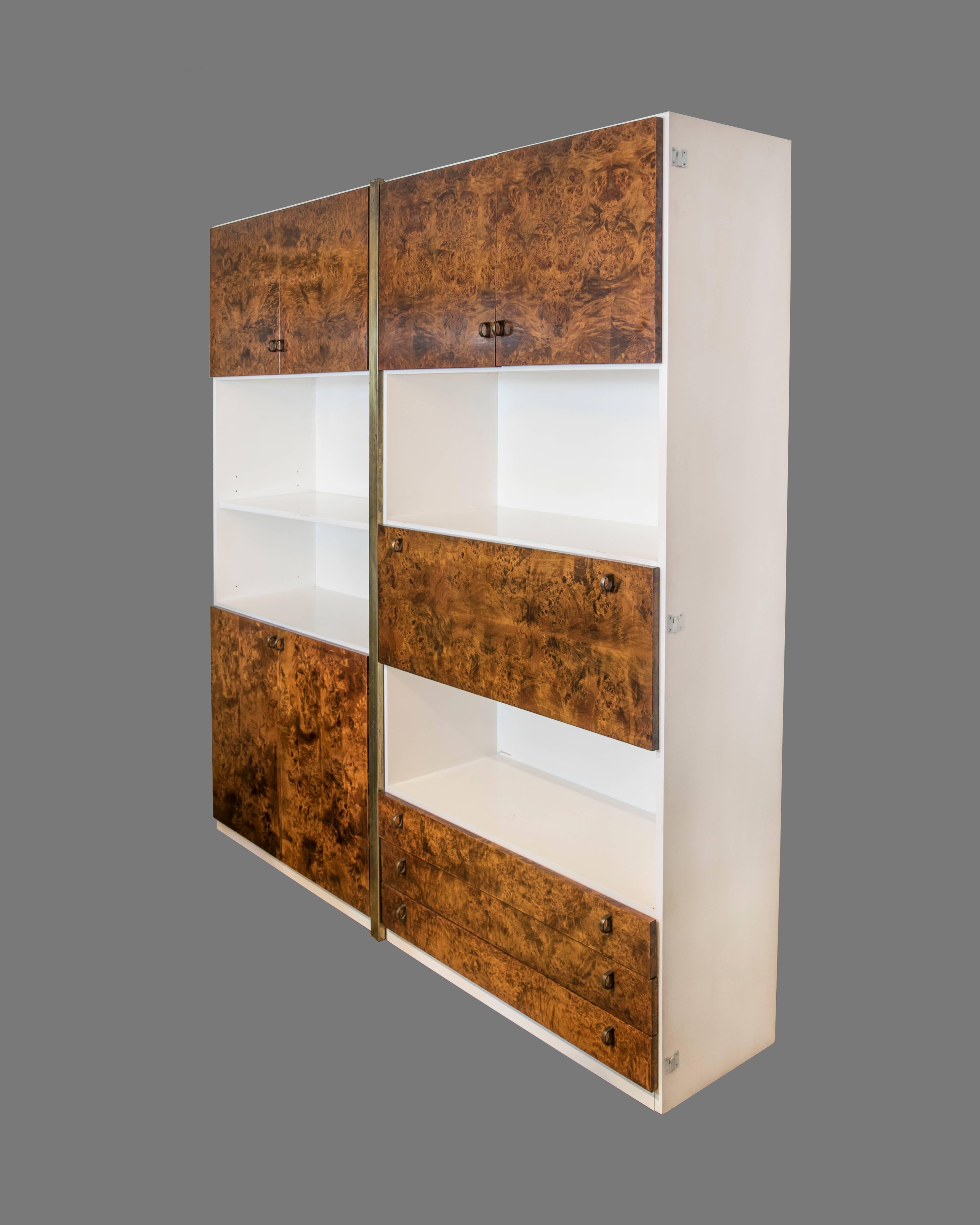 John Stuart five-piece wall unit, signed, from the 1960s with burl wood and smoked glass.