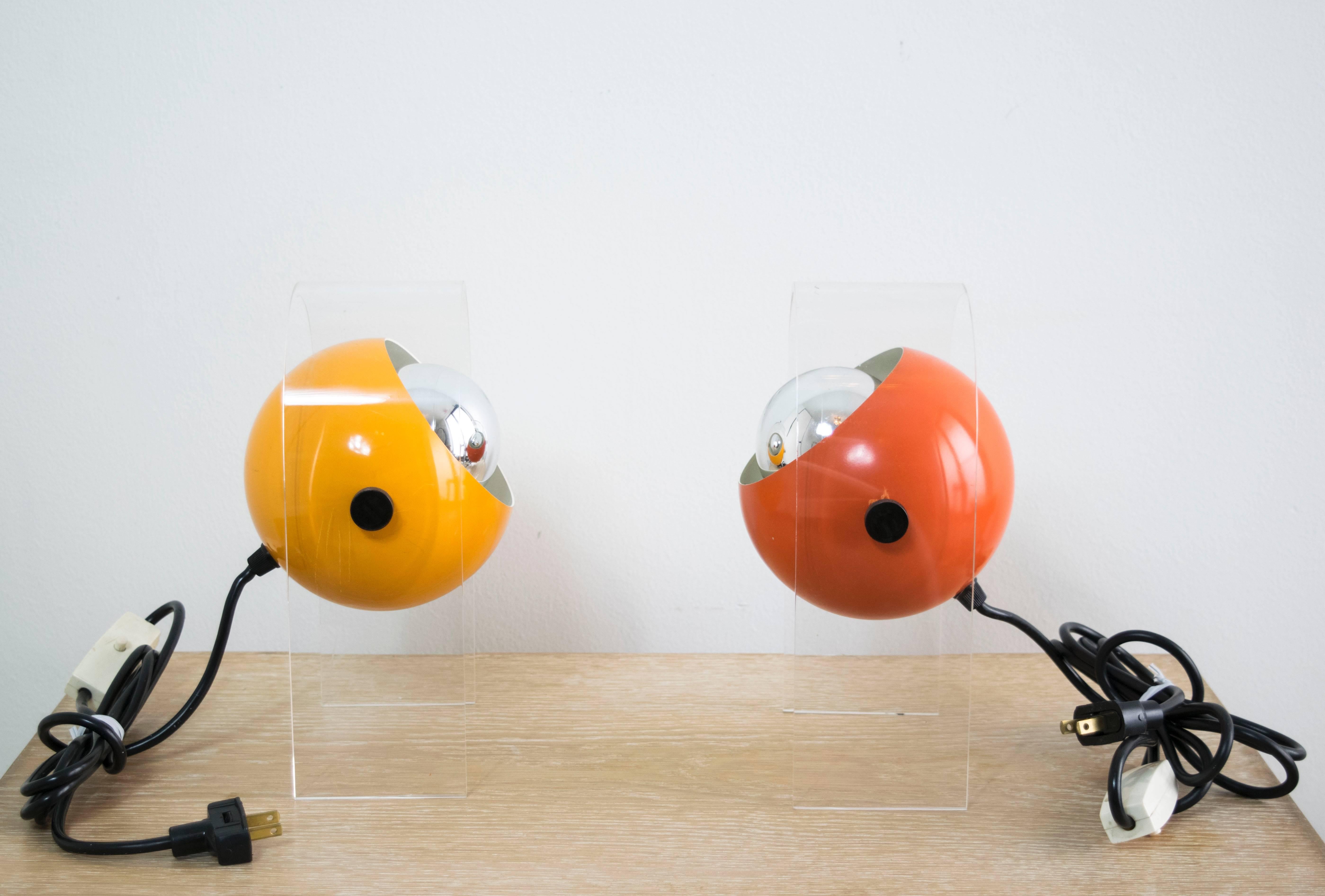 1960s Italian Lacquered Chrome and Lucite Eye Lamps In Good Condition For Sale In Houston, TX