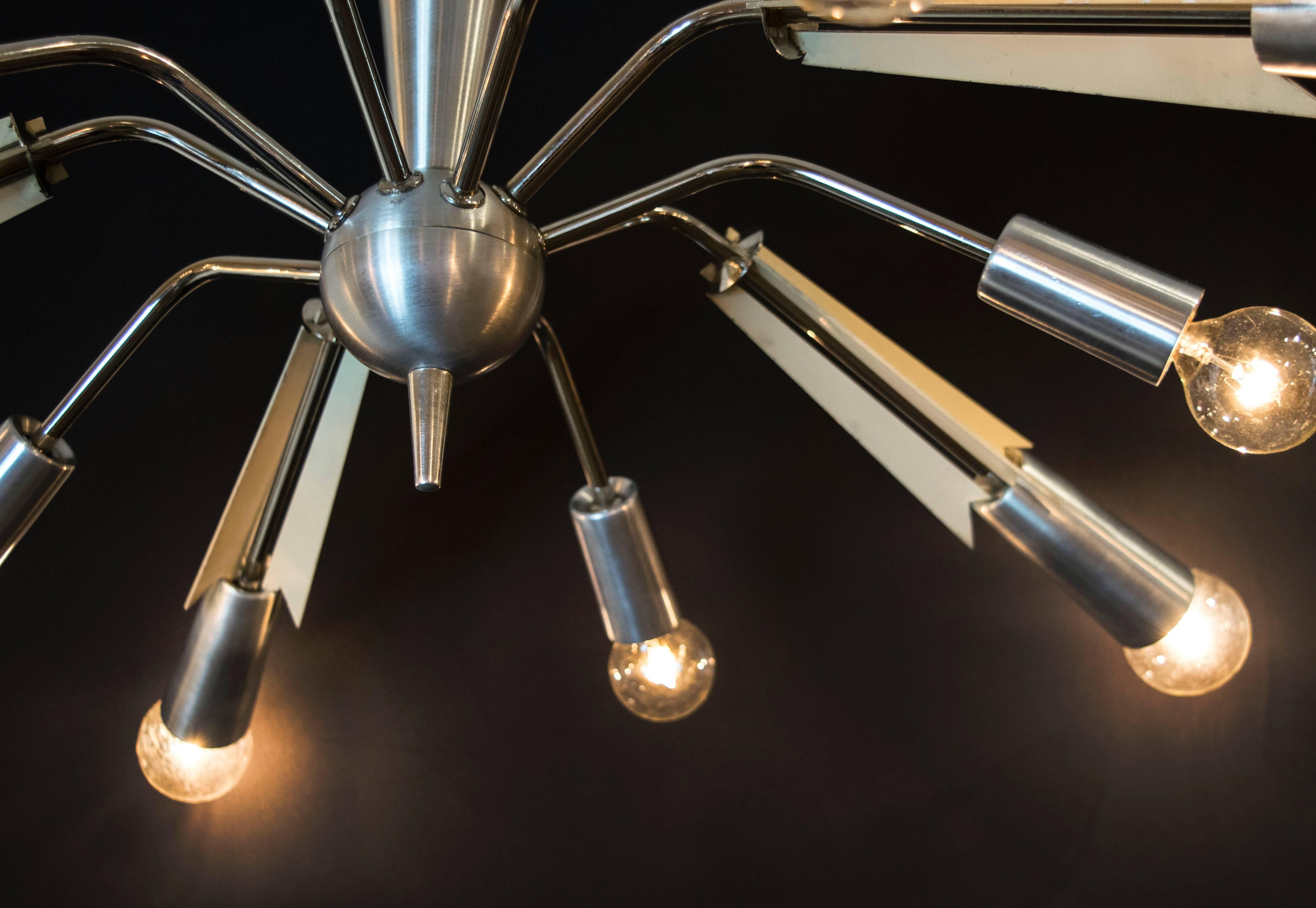 Mid-Century Modern Stilnovo Anodized Aluminum and Metal Italian Midcentury Chandelier For Sale