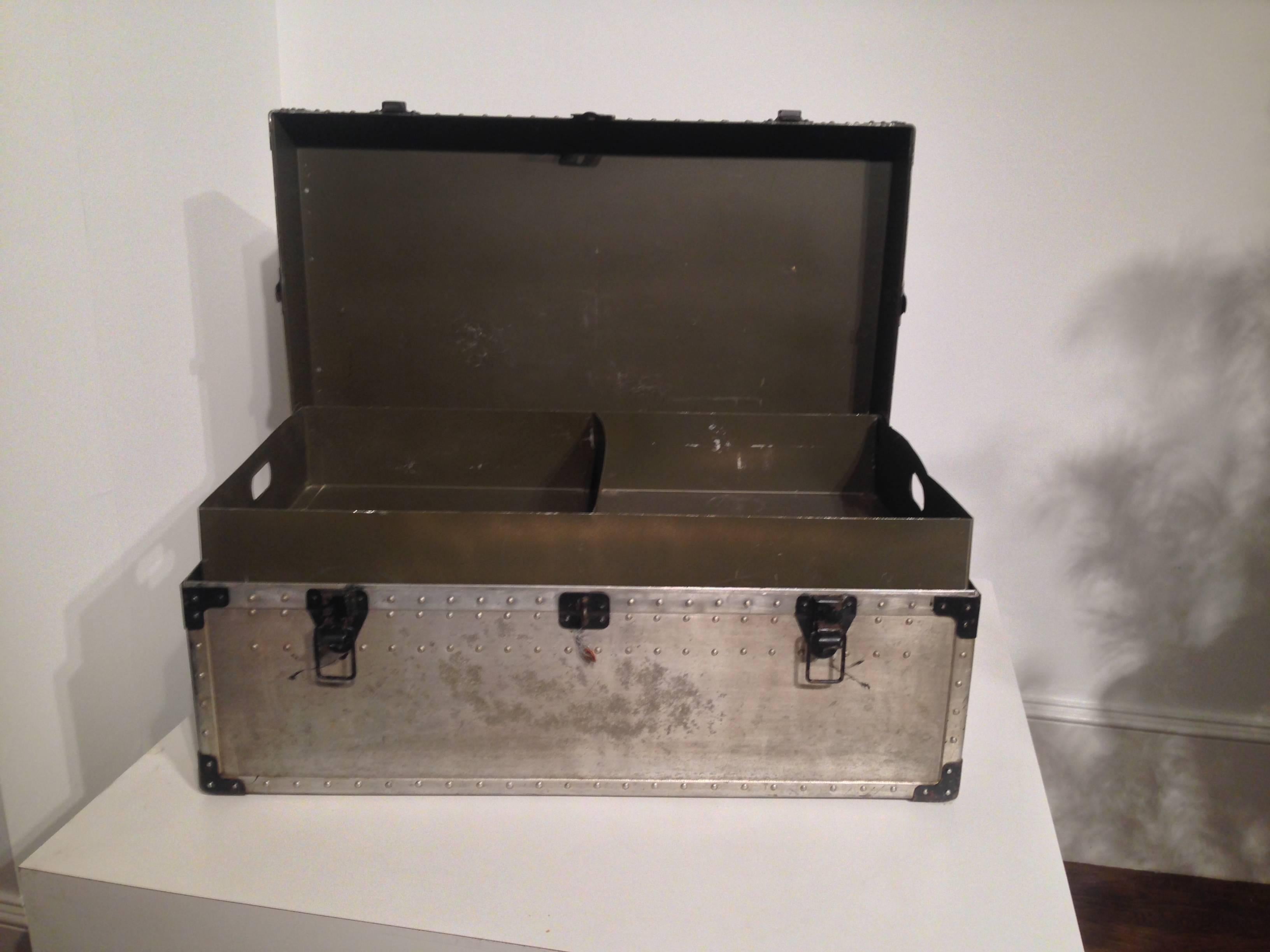 Streamlined Moderne Early 20th Century Aluminum Travel Set: Trunk and Carrying Case For Sale