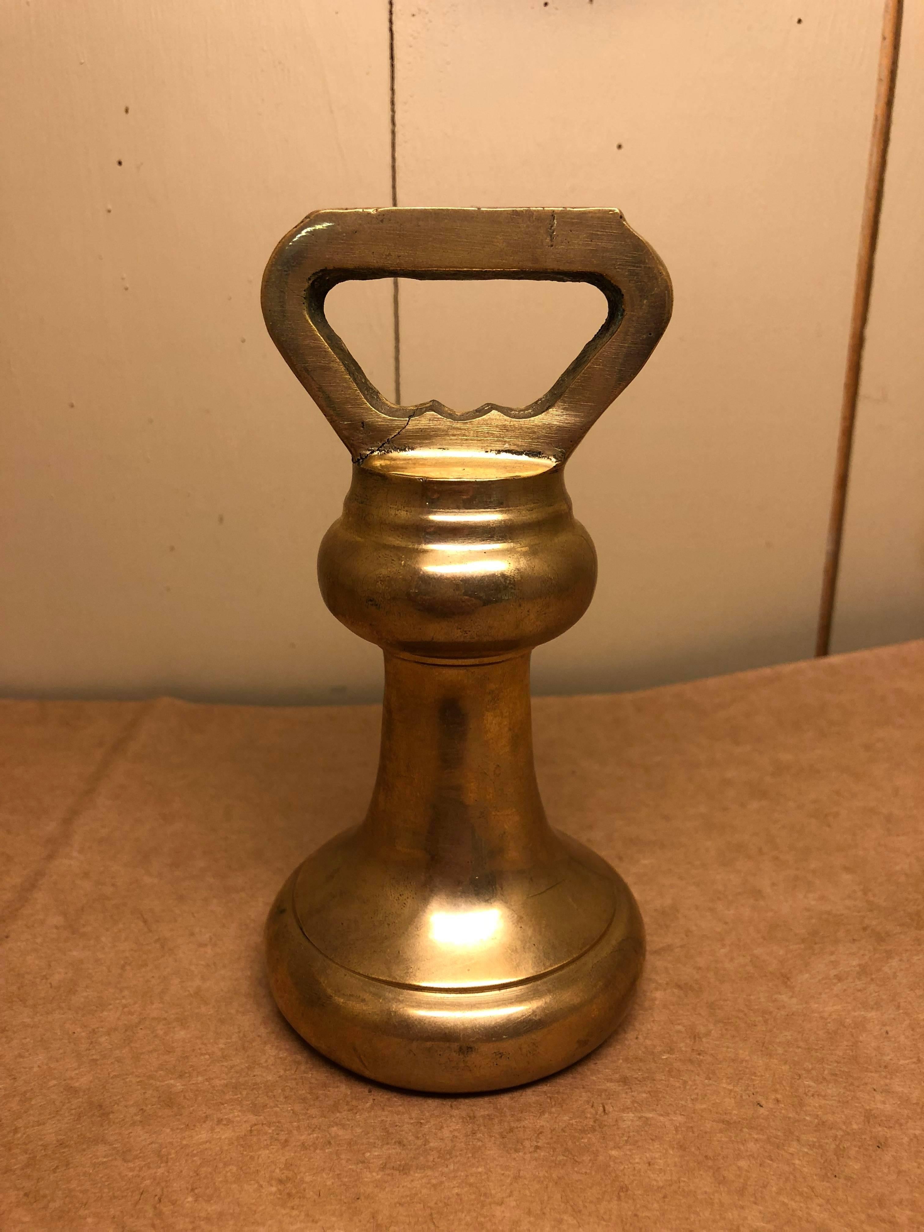 19th Century English Brass Weight In Excellent Condition In Southampton, NY