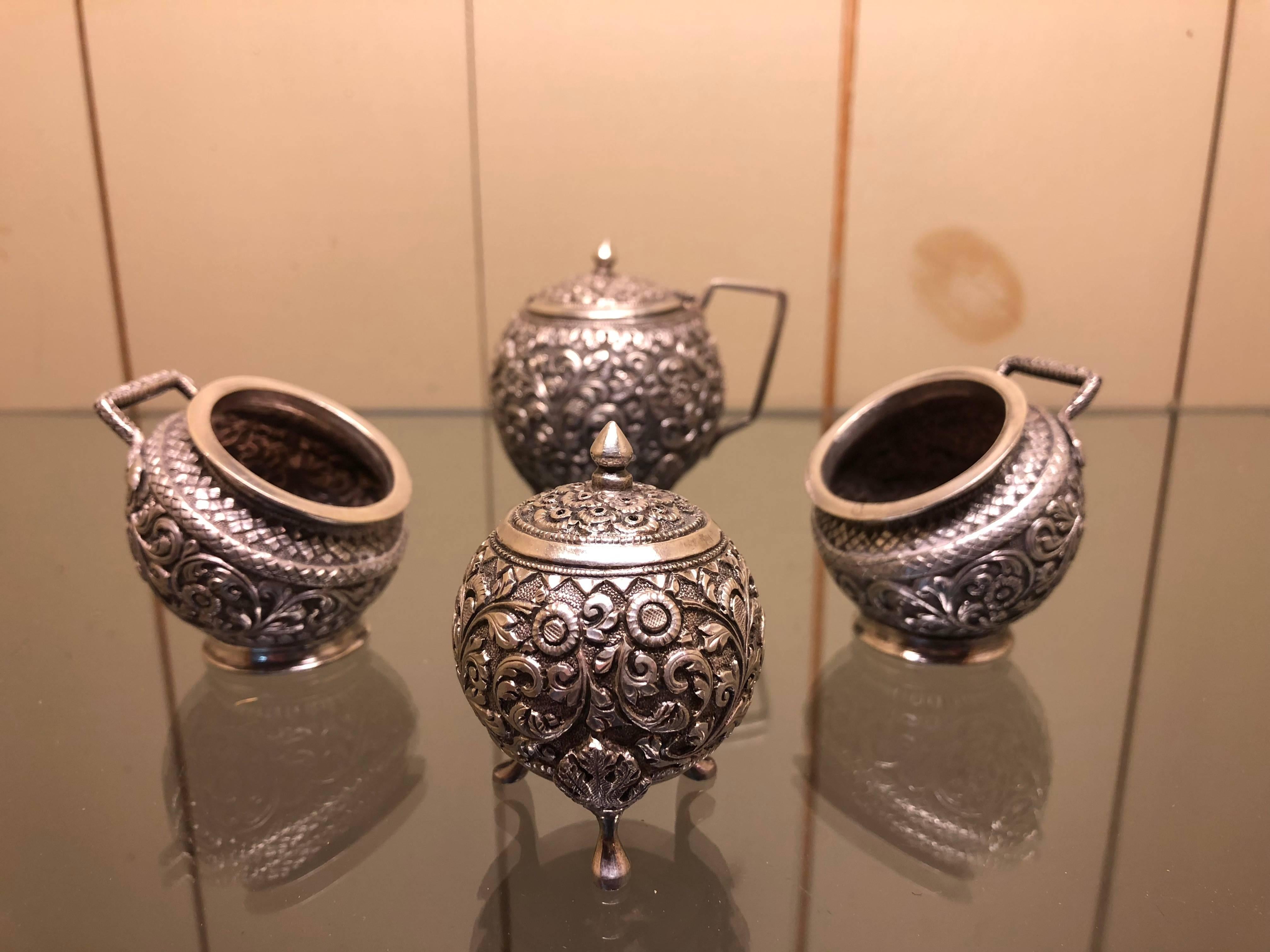 Anglo-Indian Indian Silver Kutch Cruet Set For Sale