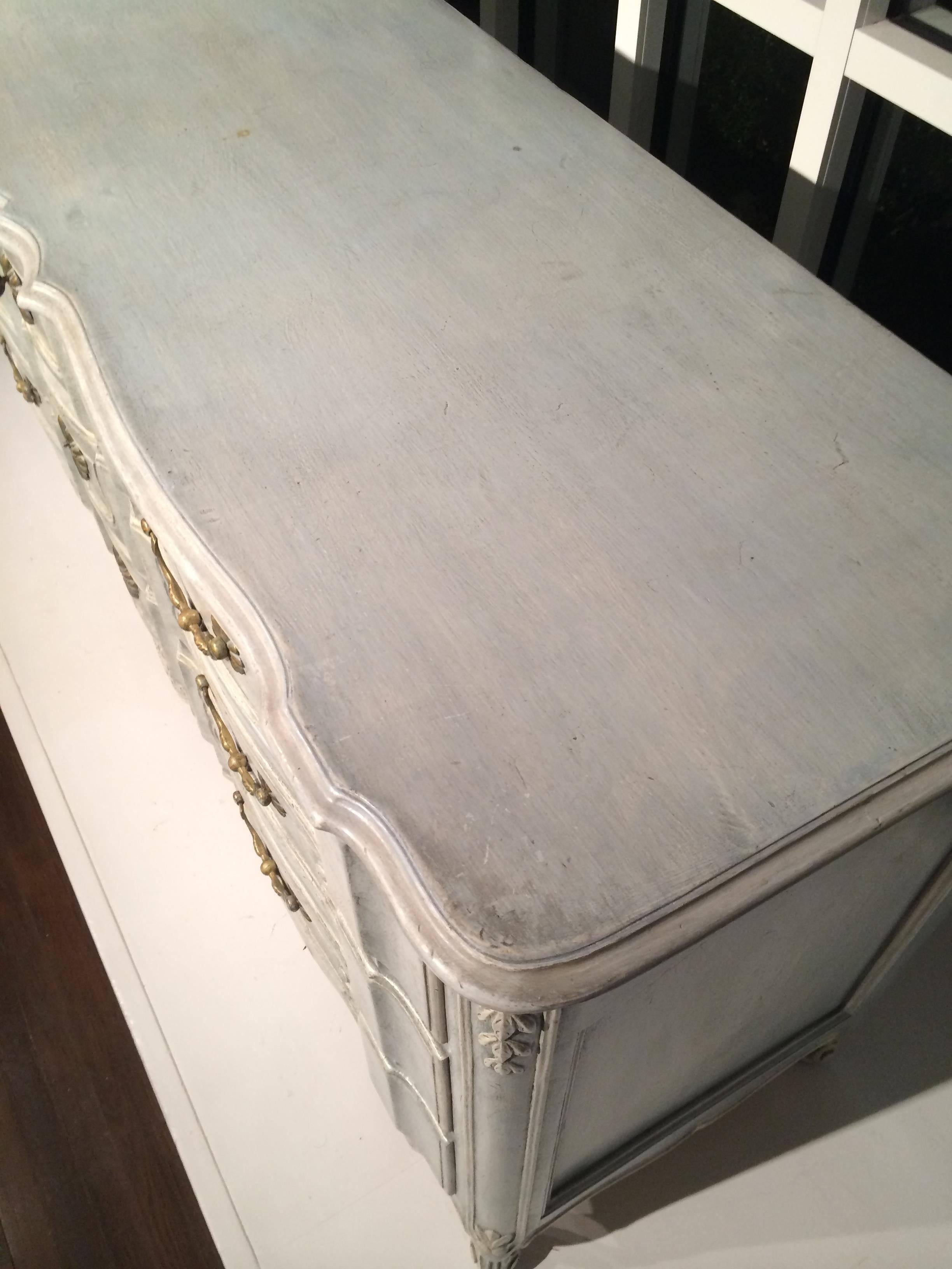 Louis XV Style Chest, Don Rousseau 1940 In Excellent Condition In Southampton, NY