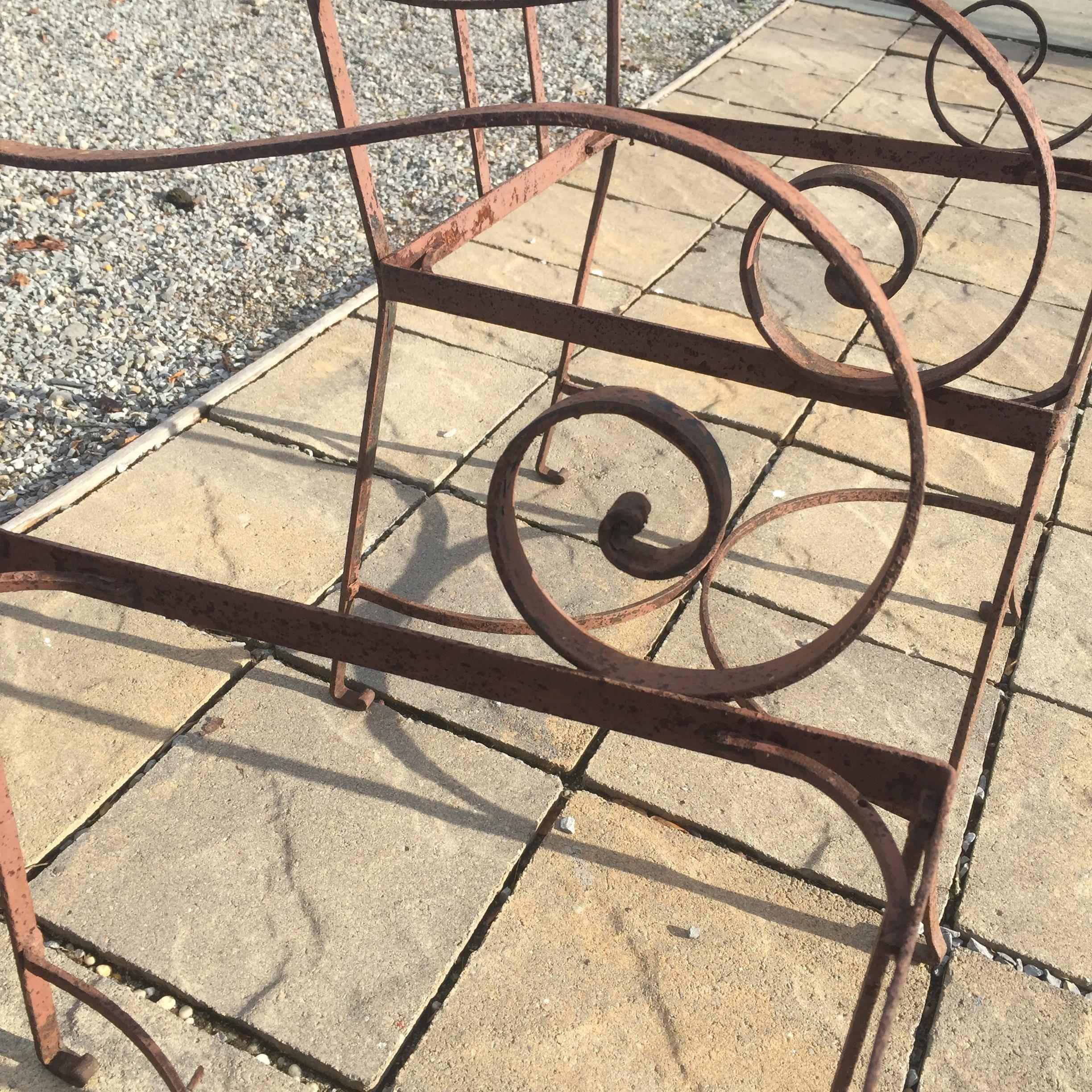 Regency Iron Garden Chairs In Good Condition For Sale In Southampton, NY