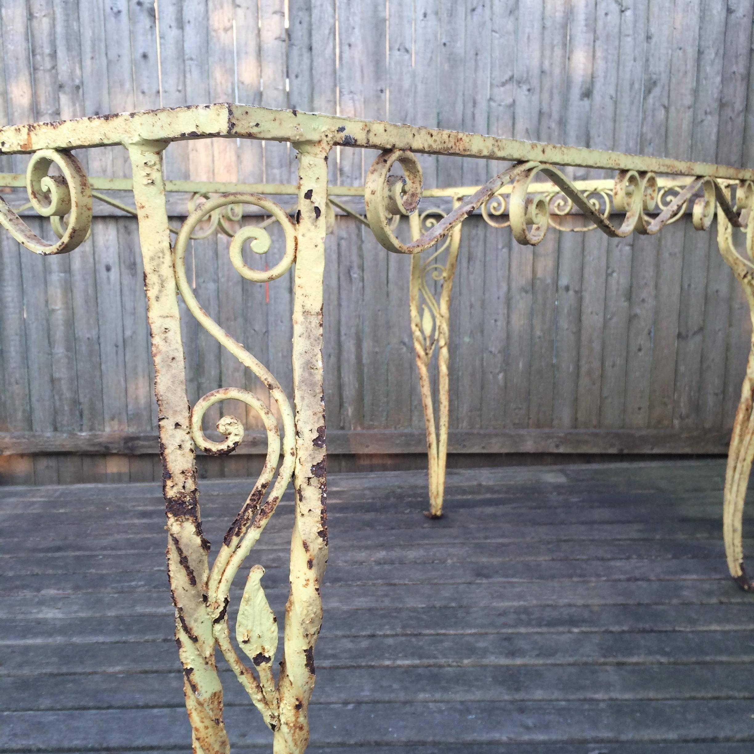 John Salterini Yellow Painted Wrought Iron Outdoor Dining Table, 1945 In Excellent Condition In Southampton, NY