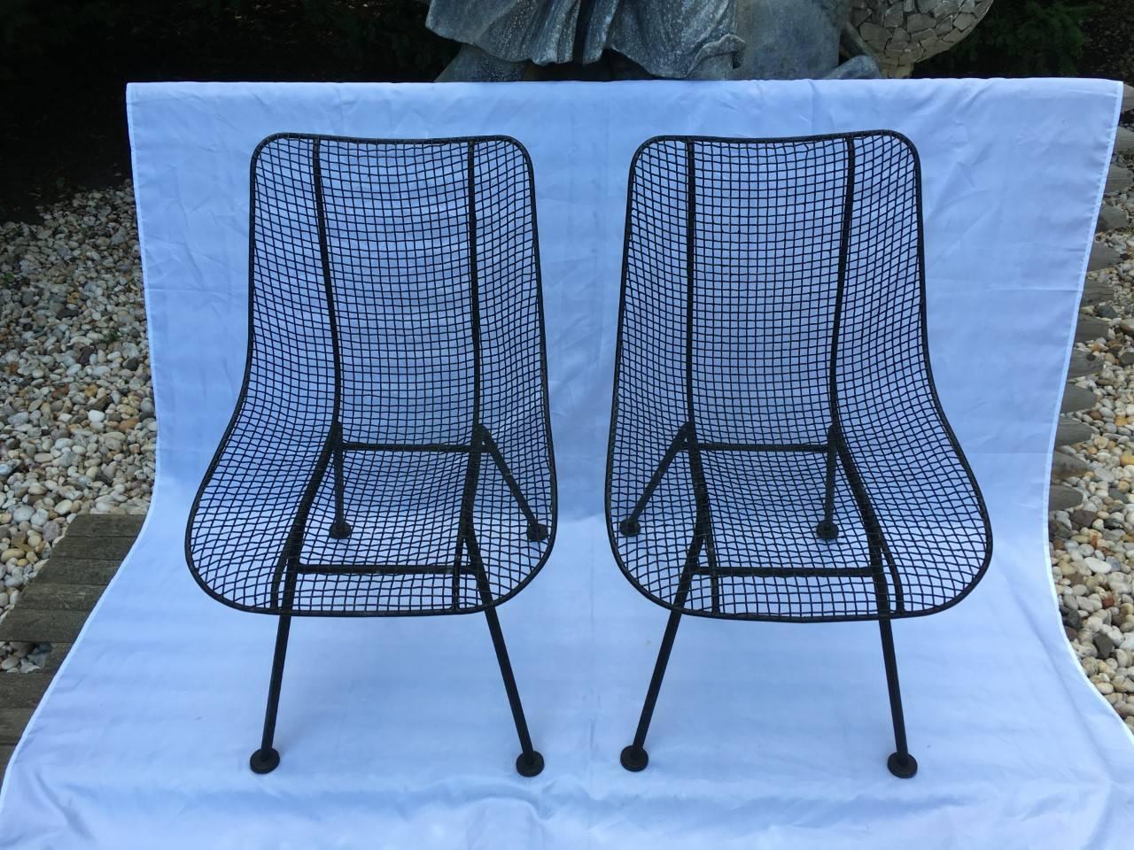 Pair of Russell Woodard Dining Chairs In Excellent Condition In Southampton, NY