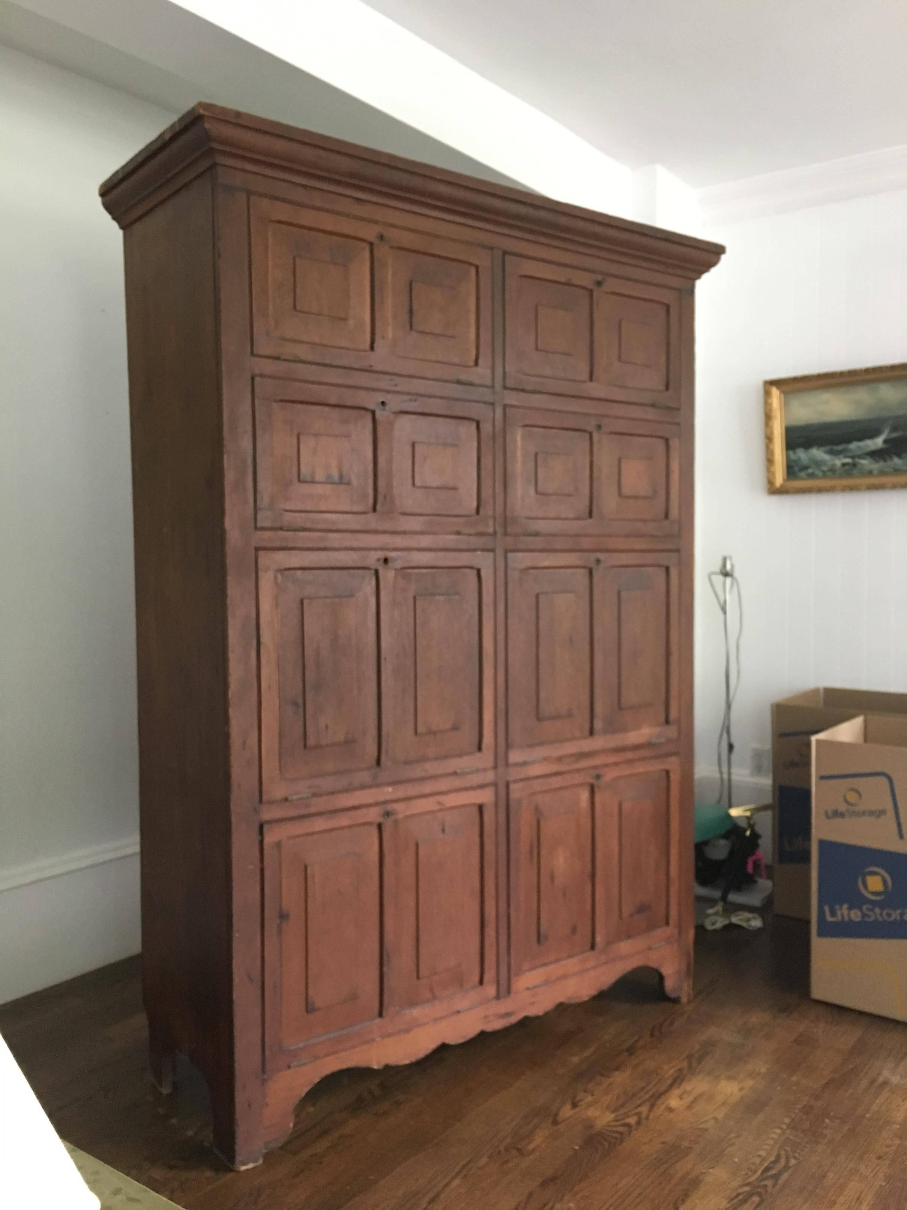 Important Early 19th Century Shaker Cabinet For Sale 2