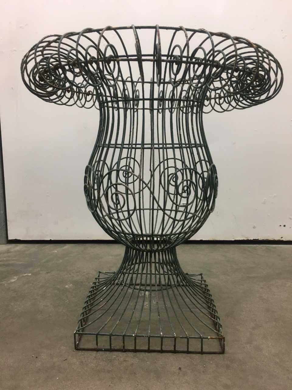 Wire Form Garden Urn In Good Condition For Sale In Southampton, NY