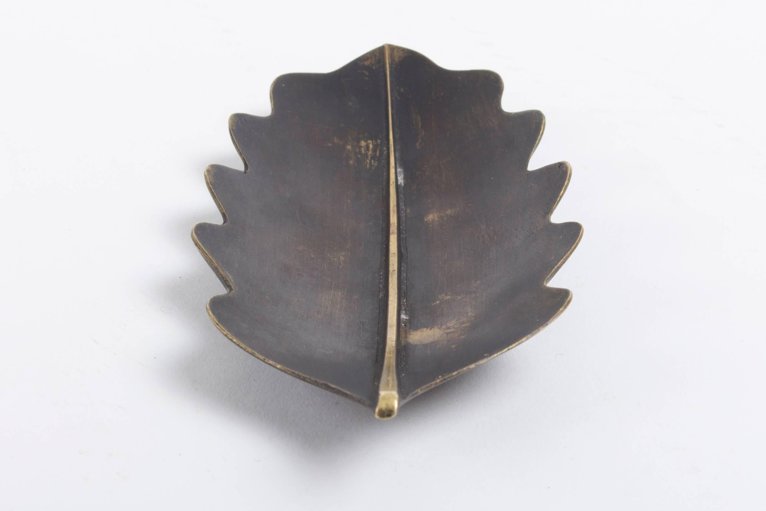 Brass Modernist Midcentury Leaf Ashtray by Carl Auböck, 1950s