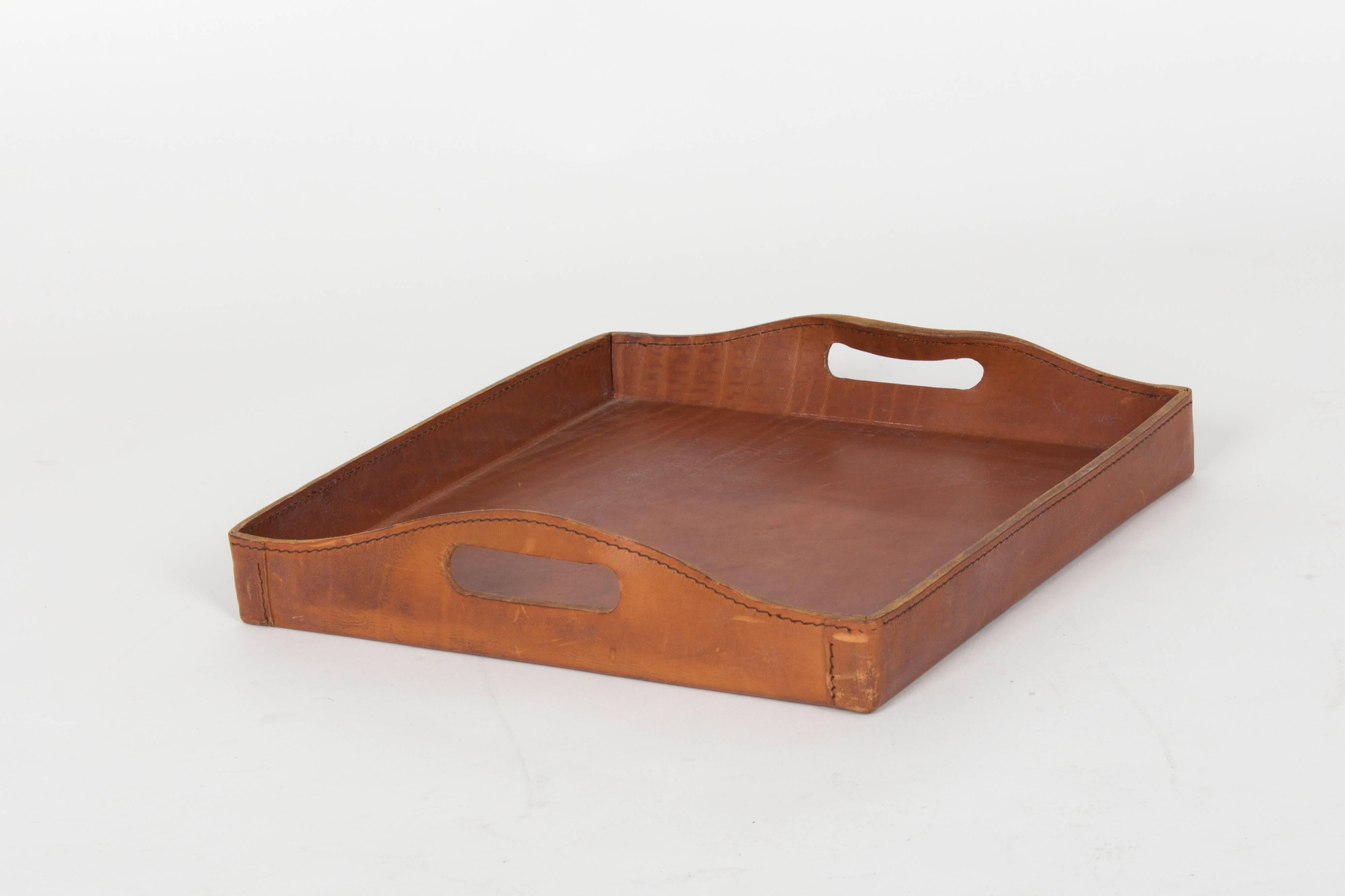 Mid-Century Modern Rare Large and Thick Leather Serving Tray by the Auböck Workshop, Vienna, 1950s For Sale