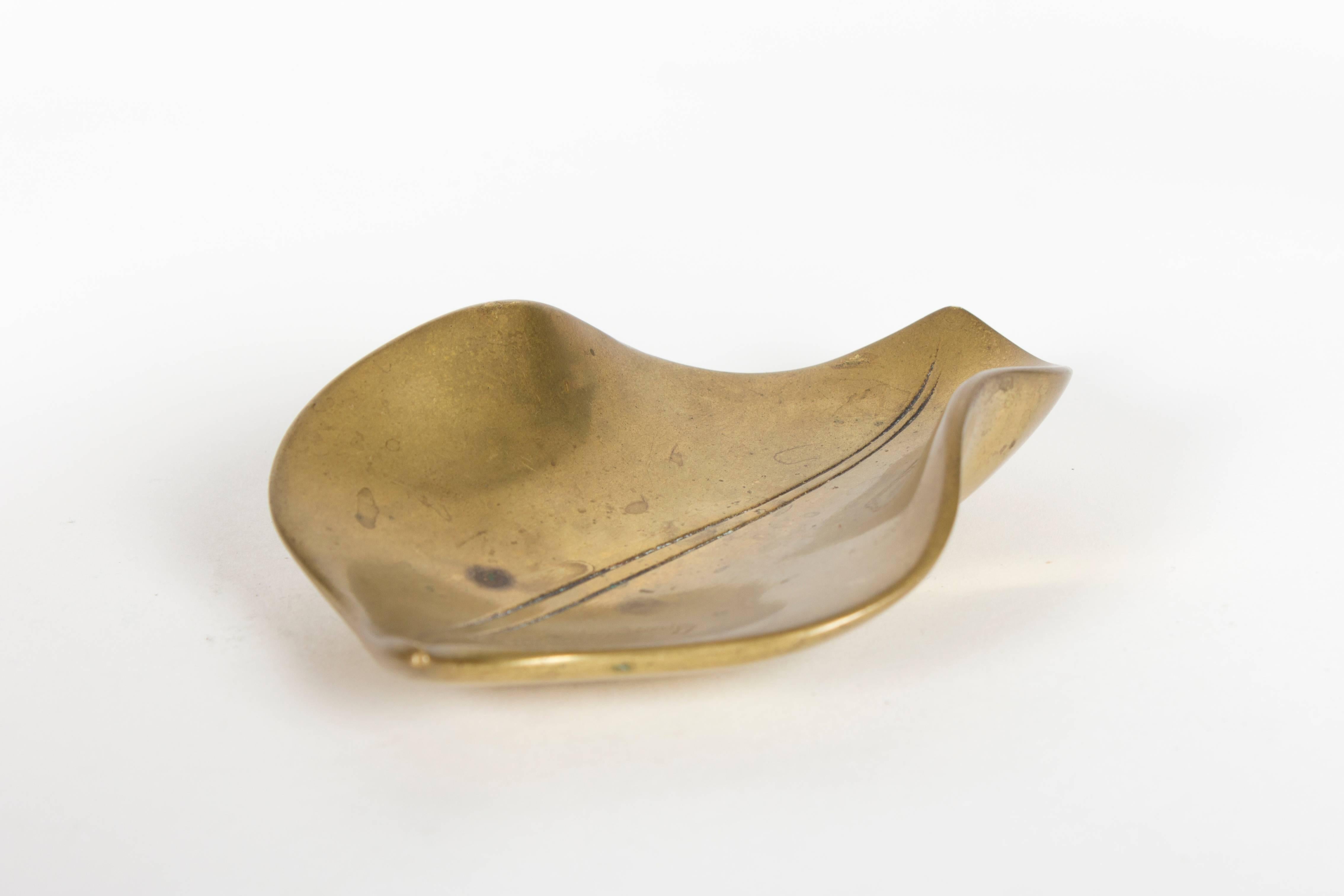 Cast Rare Pre War Solid Brass Auböck Leaf Ashtray, Vienna, 1930s For Sale