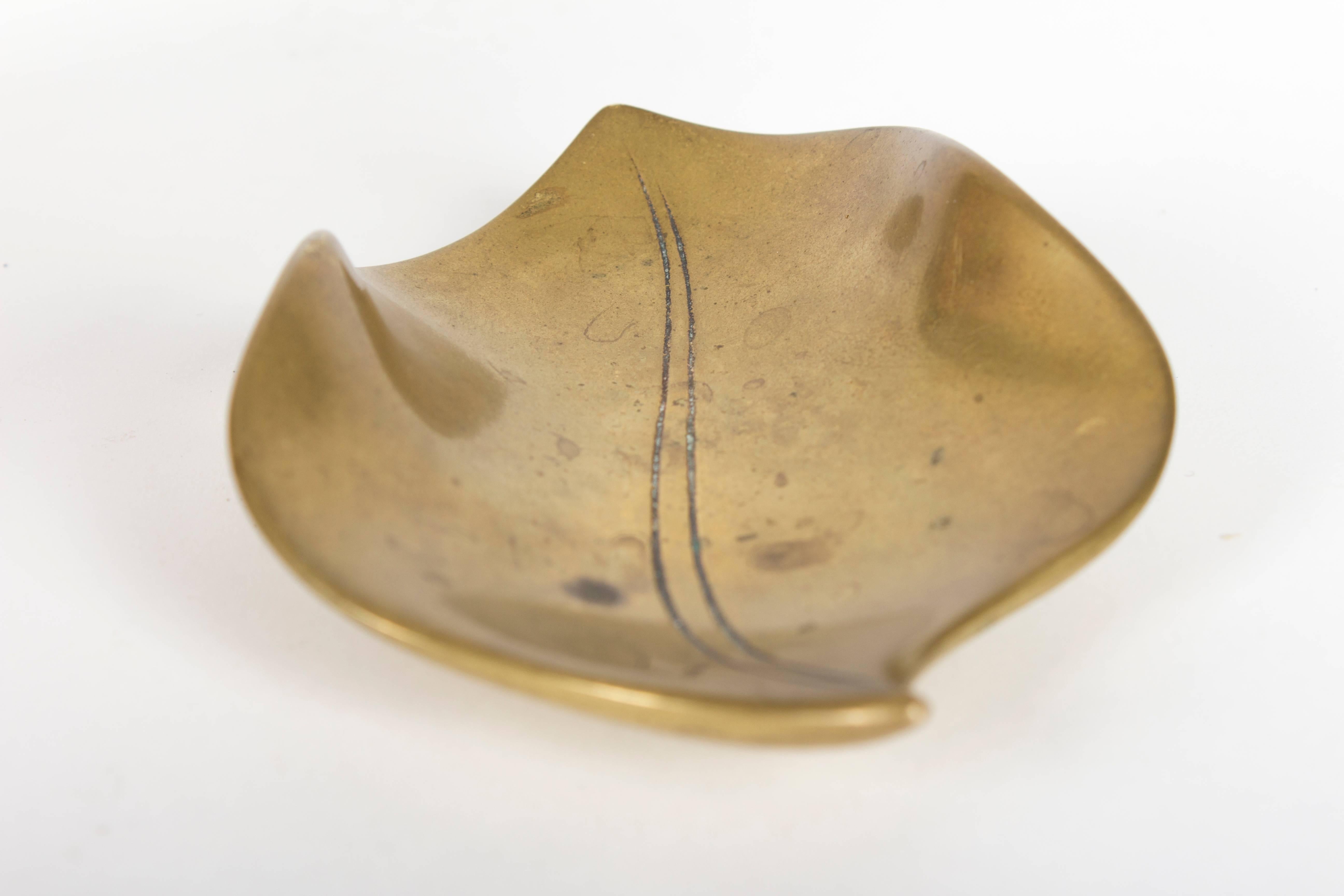 Rare Pre War Solid Brass Auböck Leaf Ashtray, Vienna, 1930s For Sale 2