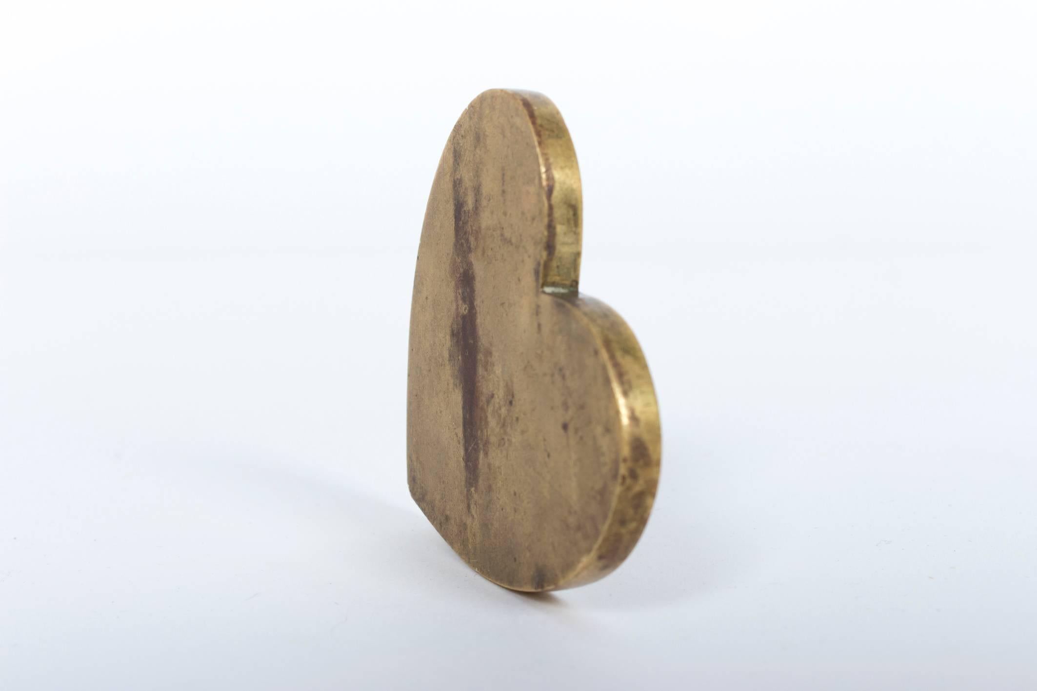 Marked Heavy Brass Paperweight in Shape of a Heart by Carl Auböck, Vienna, 1950s 3