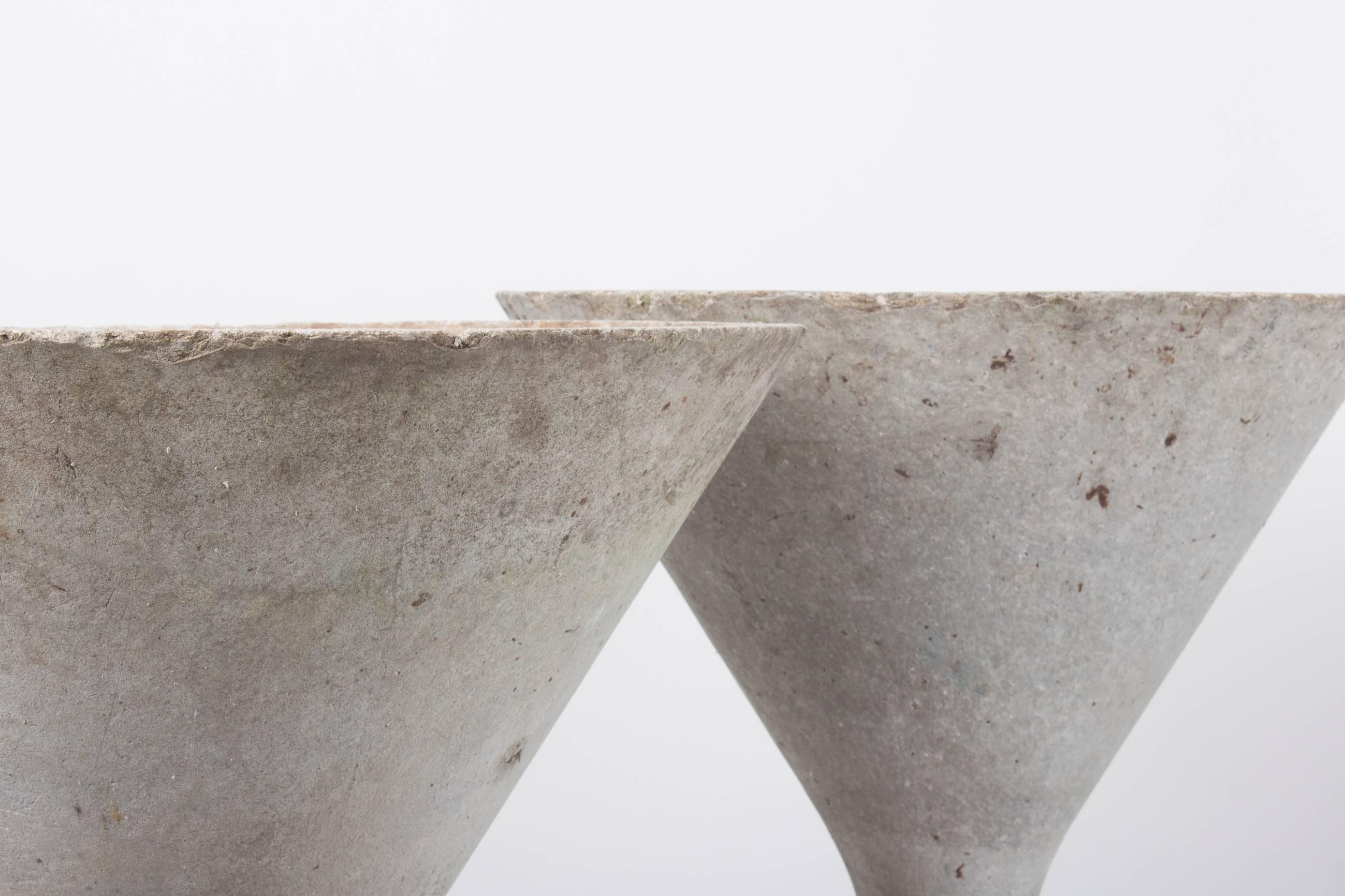 Swiss Pair of Marked Willy Guhl Midcentury Spindel or Hourglass Planters for Eternit For Sale