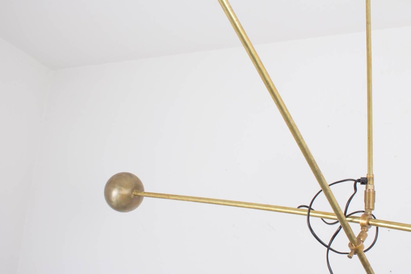 Striking Stilnovo Mid-Century Mobile Fixture Made of Brass and Sheet Screens 2