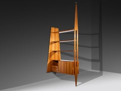 Rare bibliothèque murale trapézoïdale asymétrique signée Vittorio Dassi et Gio Ponti, années 1950
