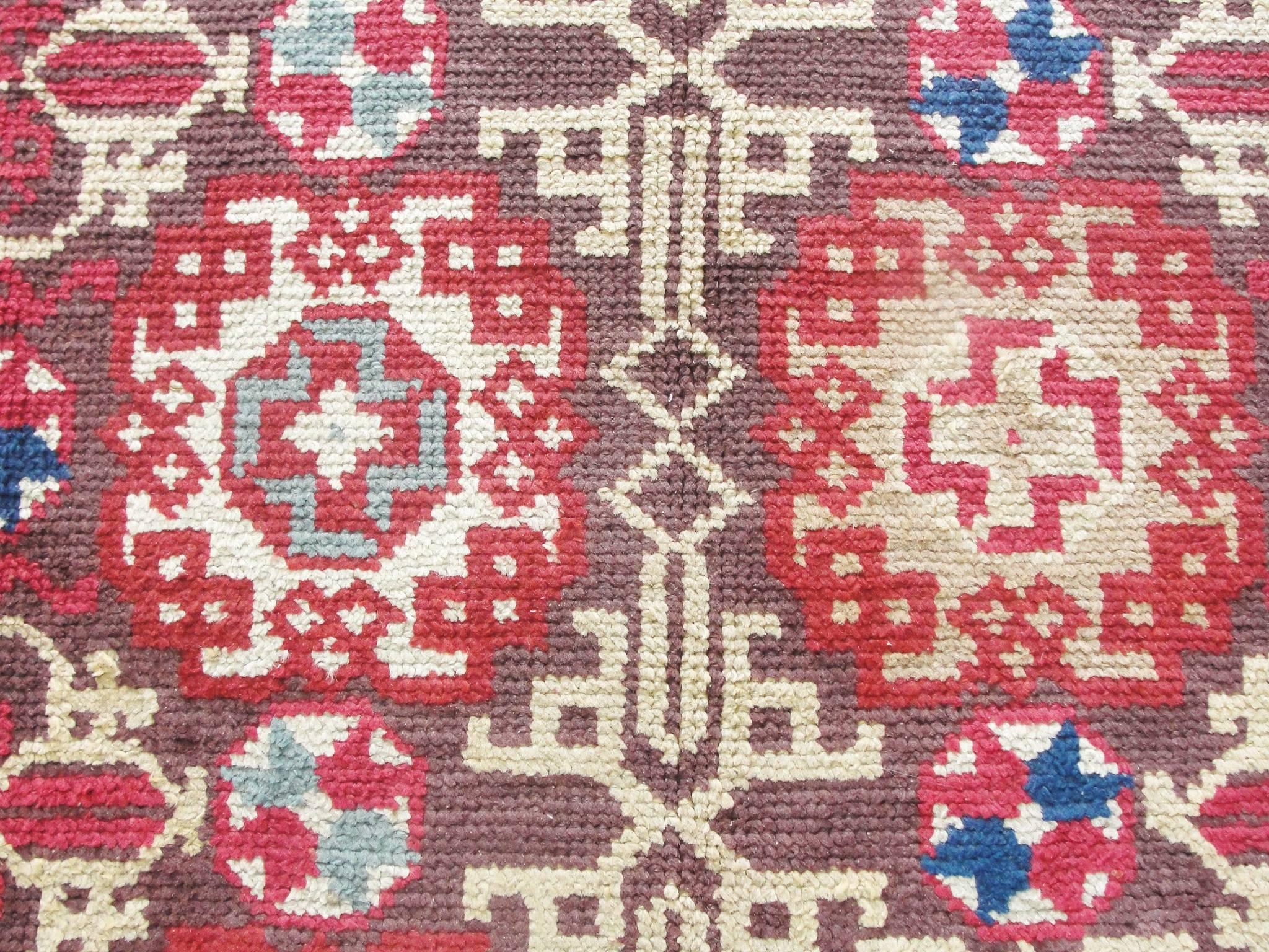Antique Savoriness English Carpet, 8' x 11' In Excellent Condition For Sale In Evanston, IL