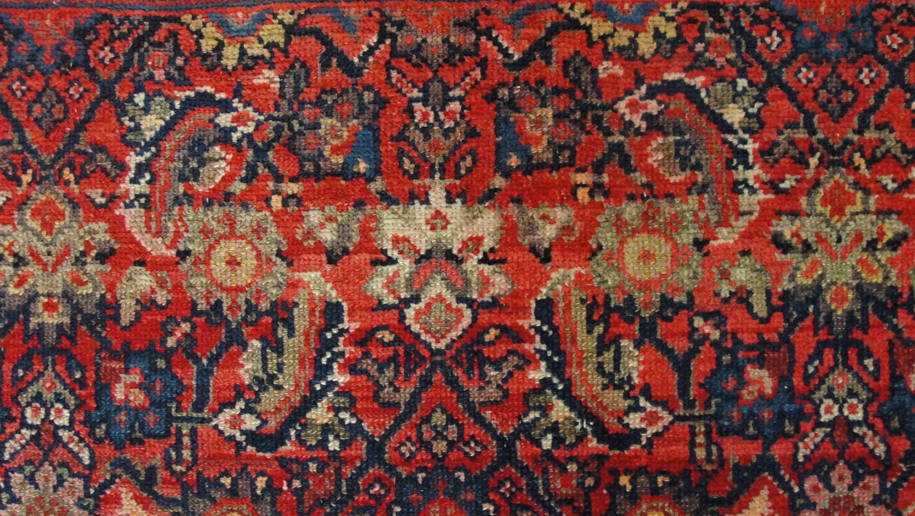 Antique Persian Malayer Gallery Carpet In Excellent Condition For Sale In Evanston, IL